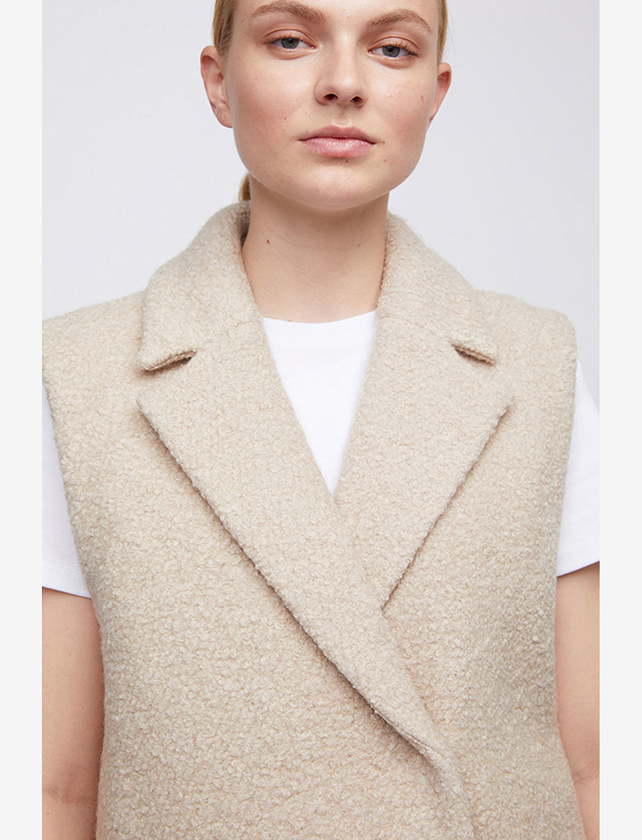 Just Female - Box vest - rainy day - 5