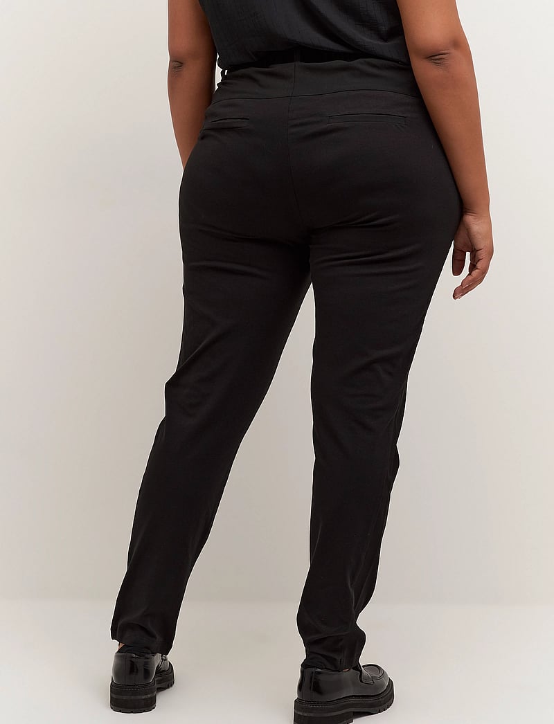 Kaffe Curve - KCjia Pants - kitsalõikelised püksid - black deep - 5