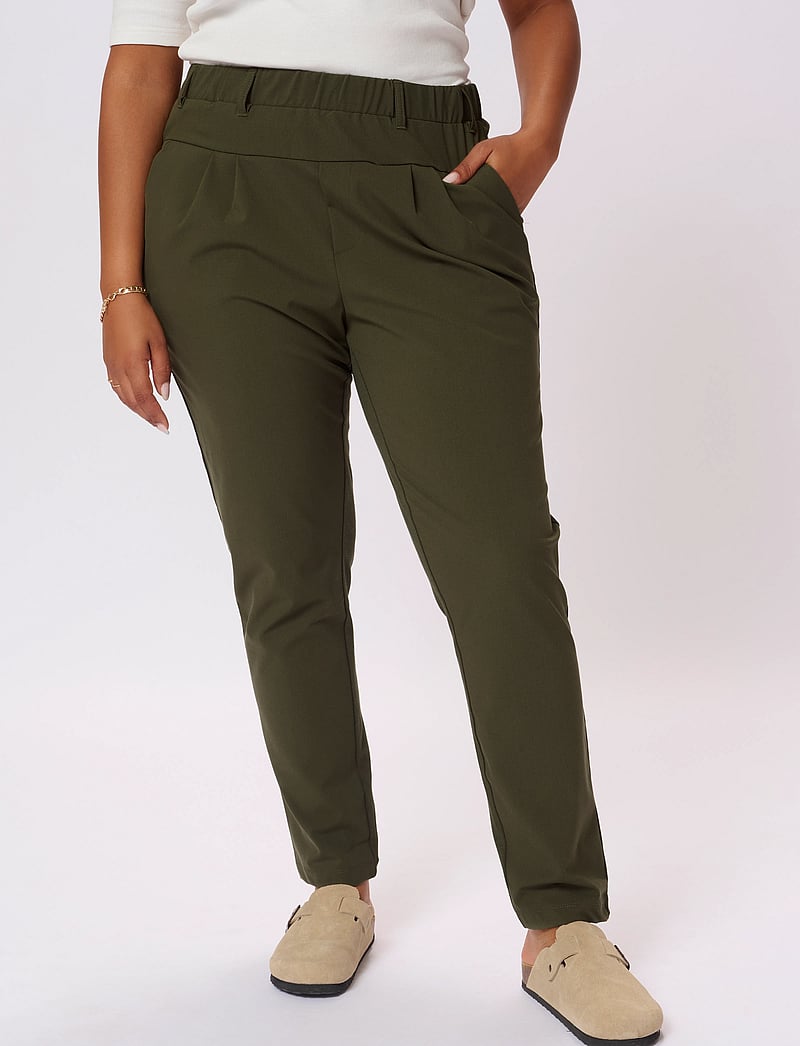 Kaffe Curve - KCjia Pants - slim fit bukser - grape leaf - 0