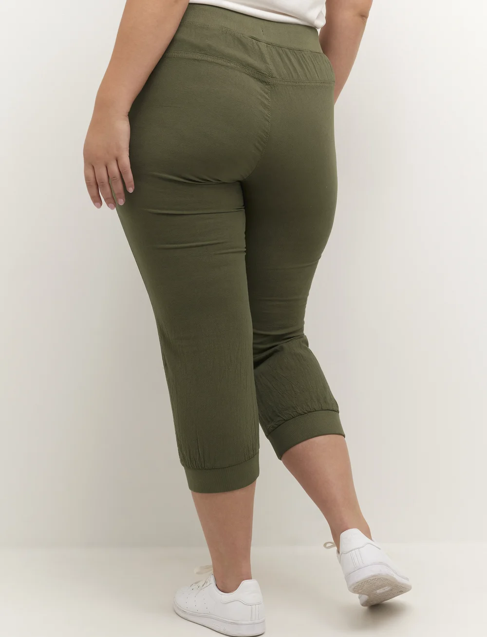 Kaffe Curve - KCnana Capri Pants - capri byxor - grape leaf - 4