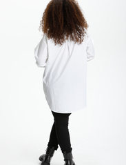 Kaffe Curve - KClone Shirt - pikkade varrukatega särgid - optical white - 4