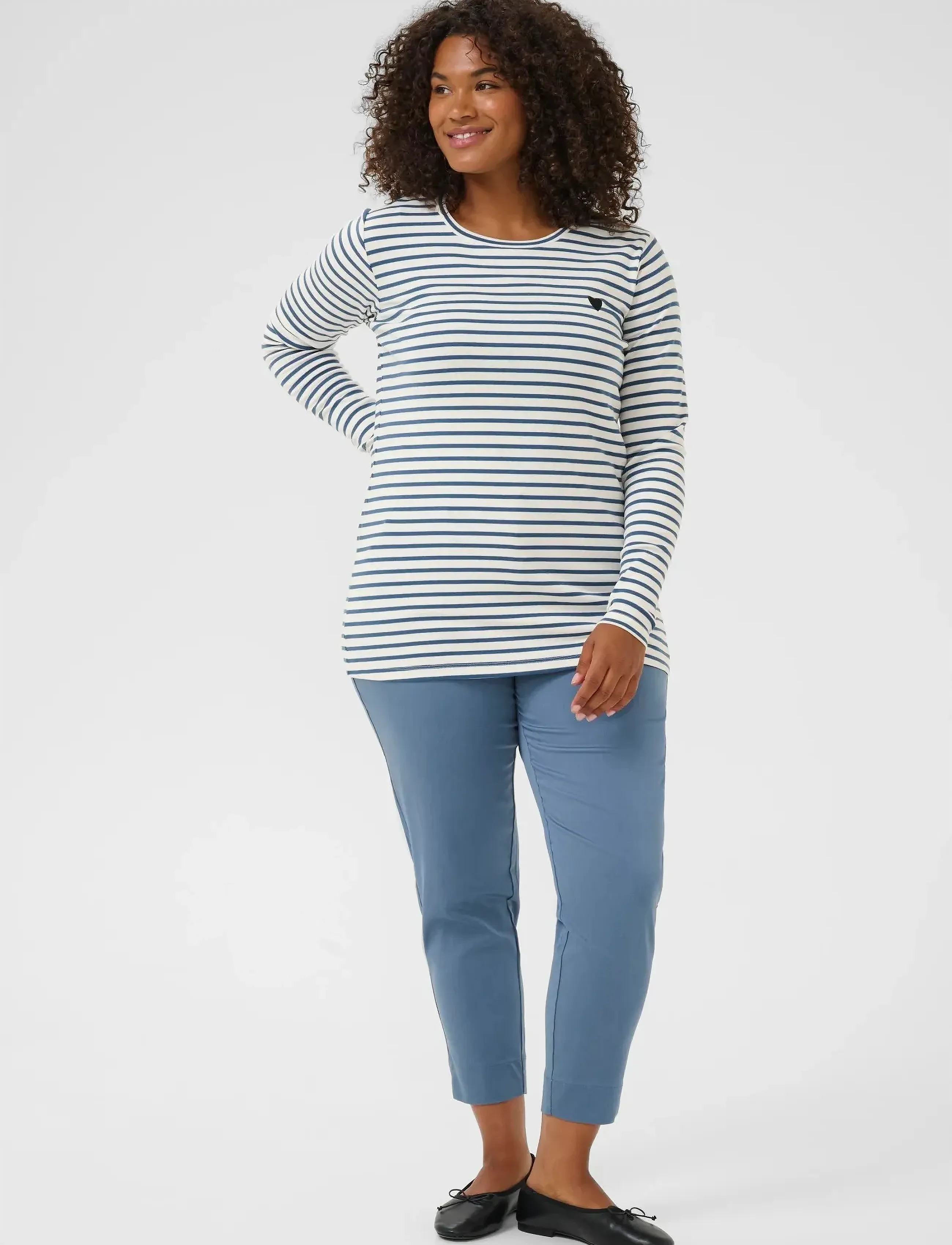 Kaffe Curve - KClia T-Shirt - langärmlige tops - chalk/bering sea-black heart - 3