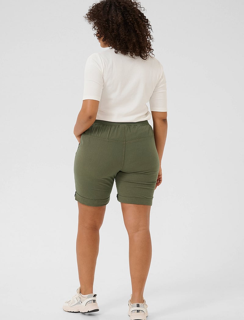 Kaffe Curve - KCnana Shorts - lühikesed vabaajapüksid - grape leaf - 4