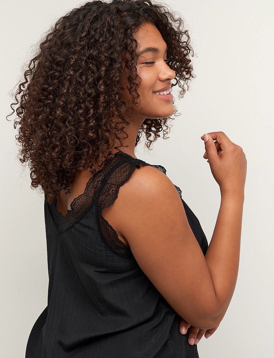 Kaffe Curve - KCjakobine Top - Ärmlösa blusar - black deep - 5