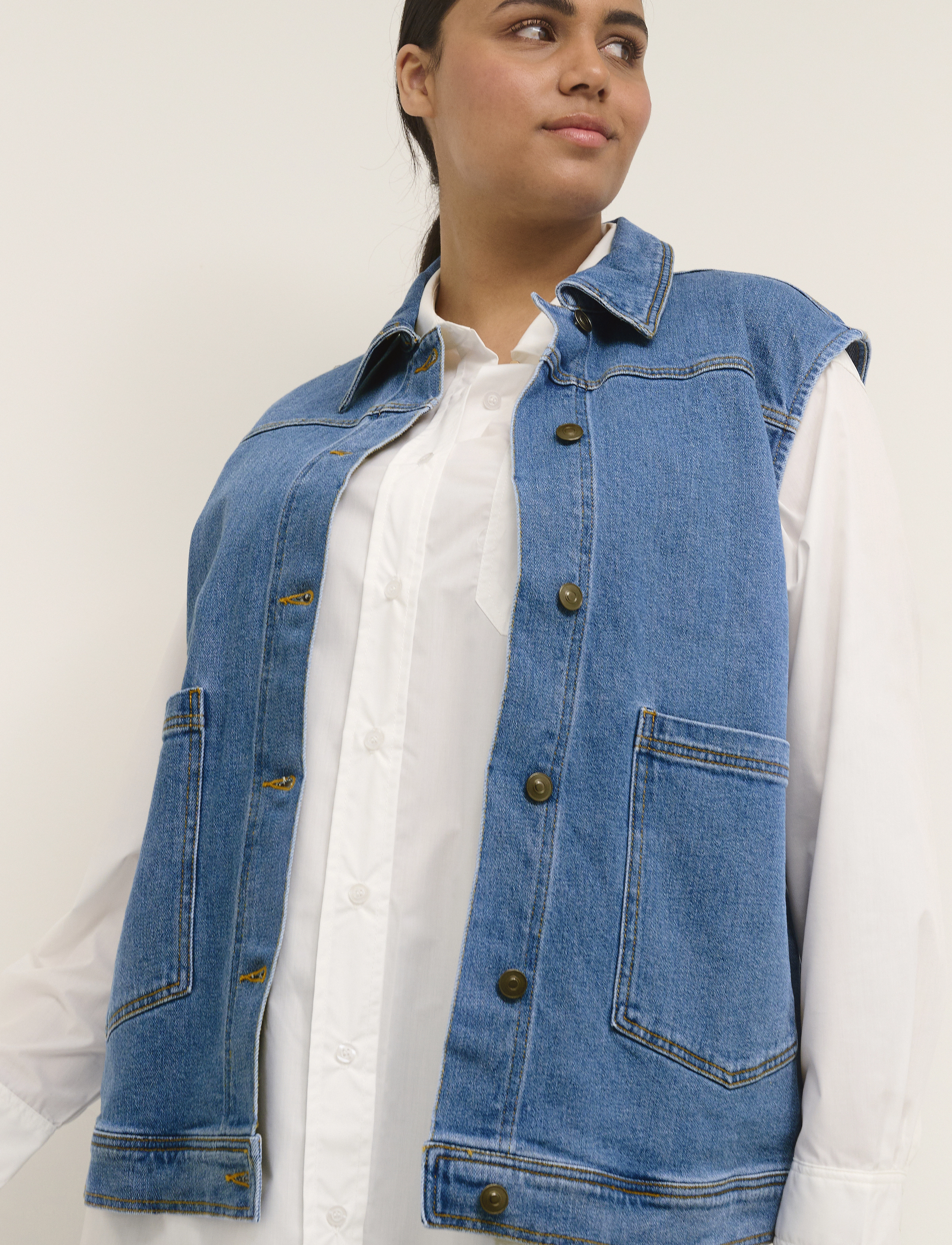 Kaffe Curve - KCnicala Denim Vest - blue washed denim - 5