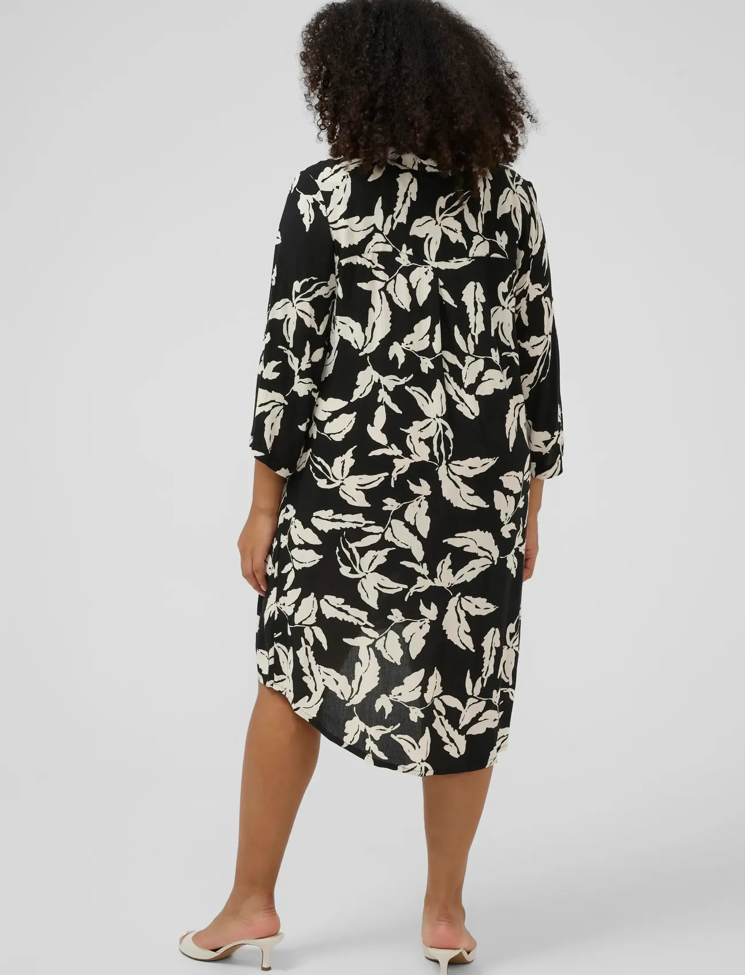 Kaffe Curve KChilda Ami Shirt Dress - Uus - BLACK CHALK LEAVES / black