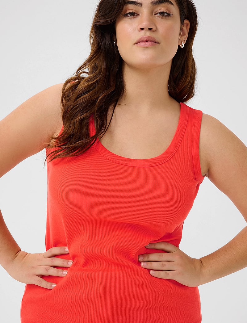 Kaffe Curve - KCcarina Tank Top - tanktops - grenadine - 5