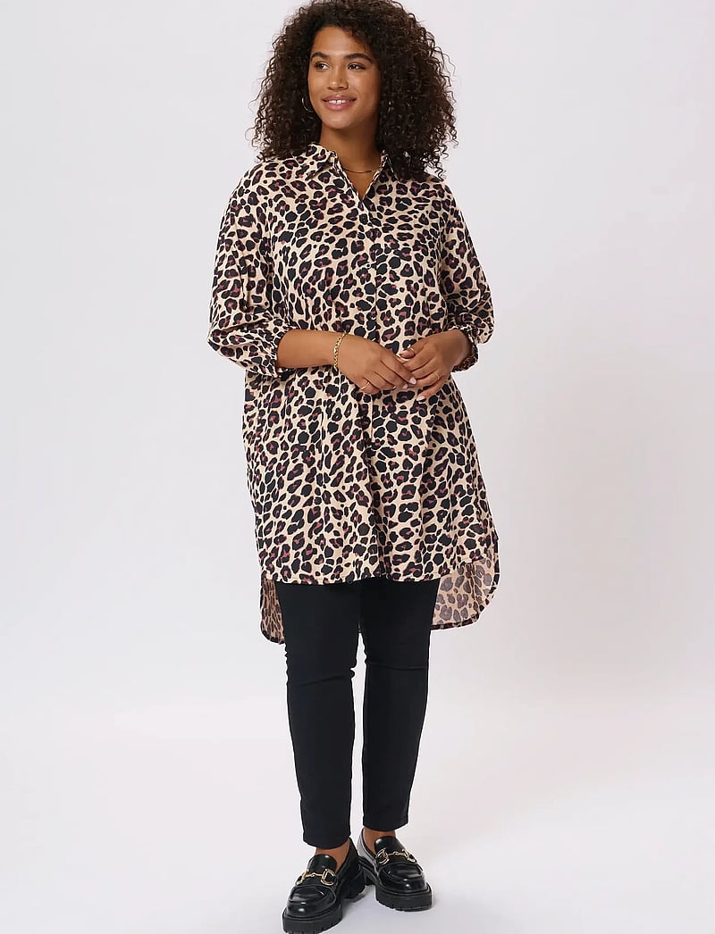 Kaffe Curve - KCsonna Shirt - tuunikad - leopard print - 3