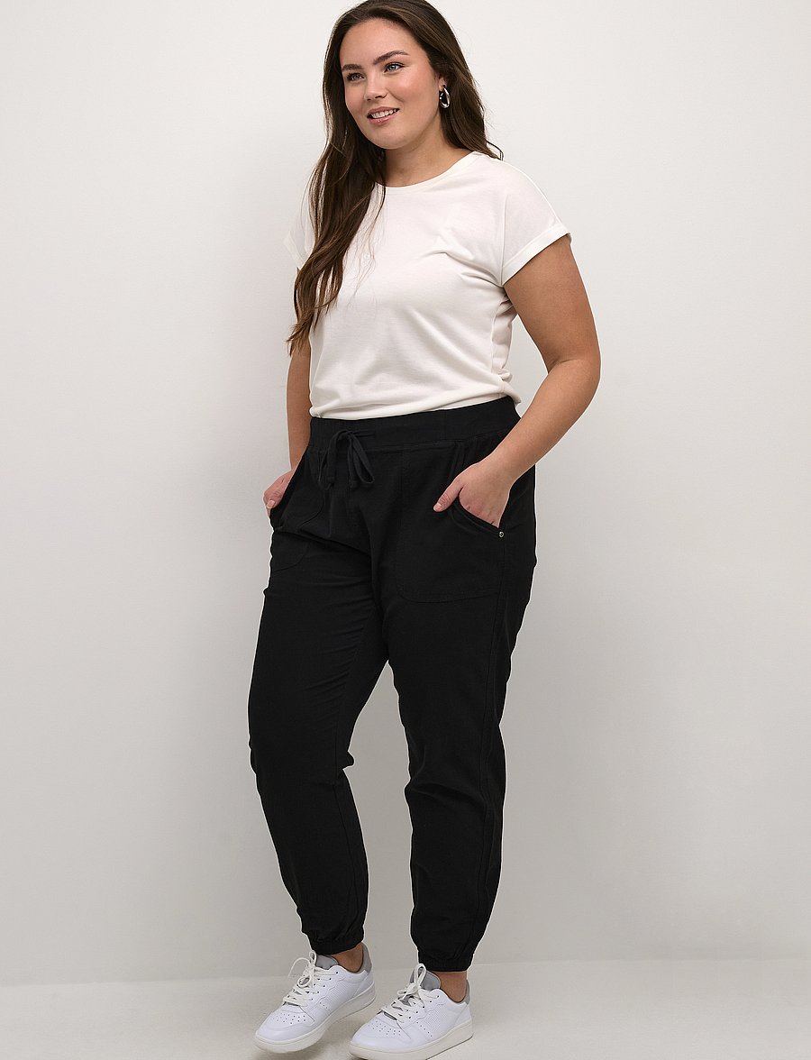 Kaffe Curve - KCnana Pants - sweatpants - black deep - 0