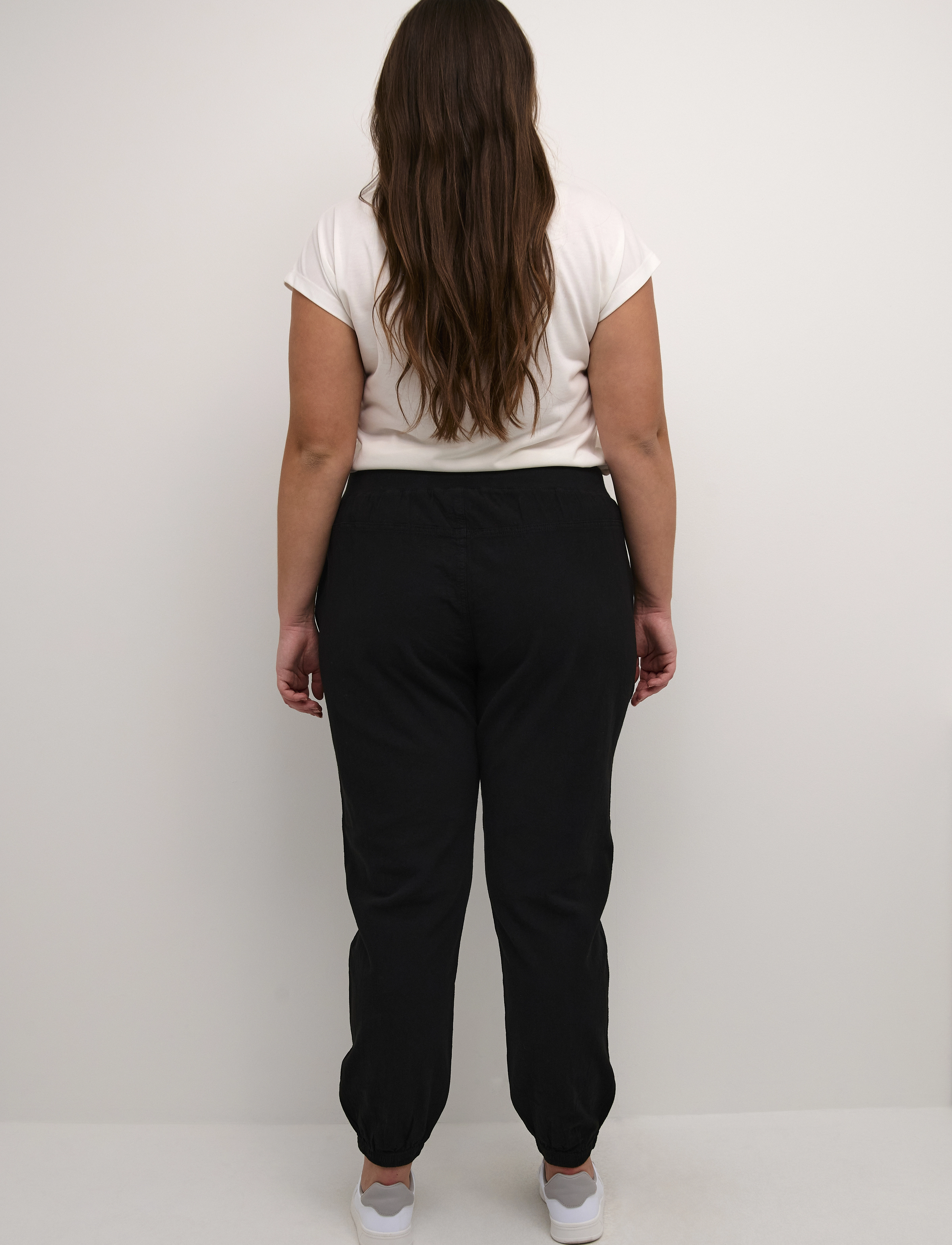 Kaffe Curve - KCnana Pants - sweatpants - black deep - 3