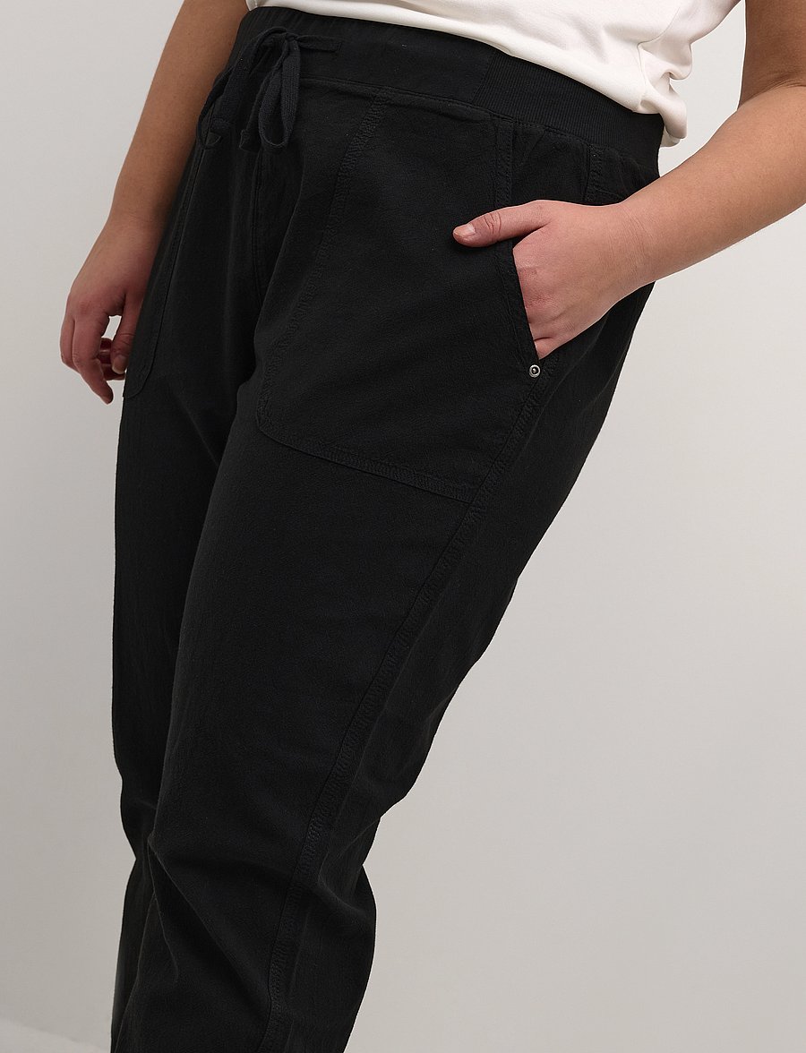 Kaffe Curve - KCnana Pants - sweatpants - black deep - 4