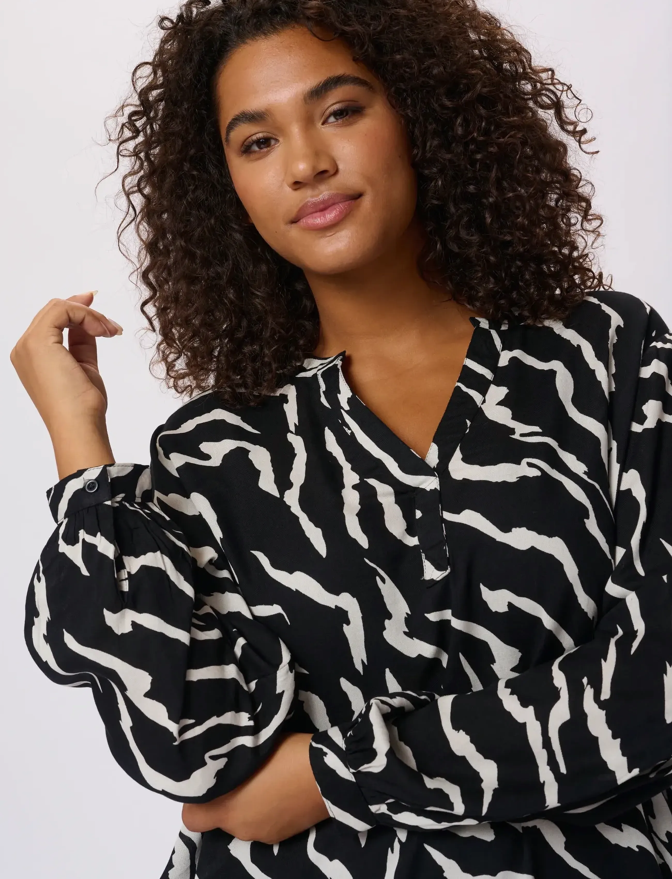 Kaffe Curve - KCmirta Tilly Blouse - pitkähihaiset puserot - black / antique zebra print - 5