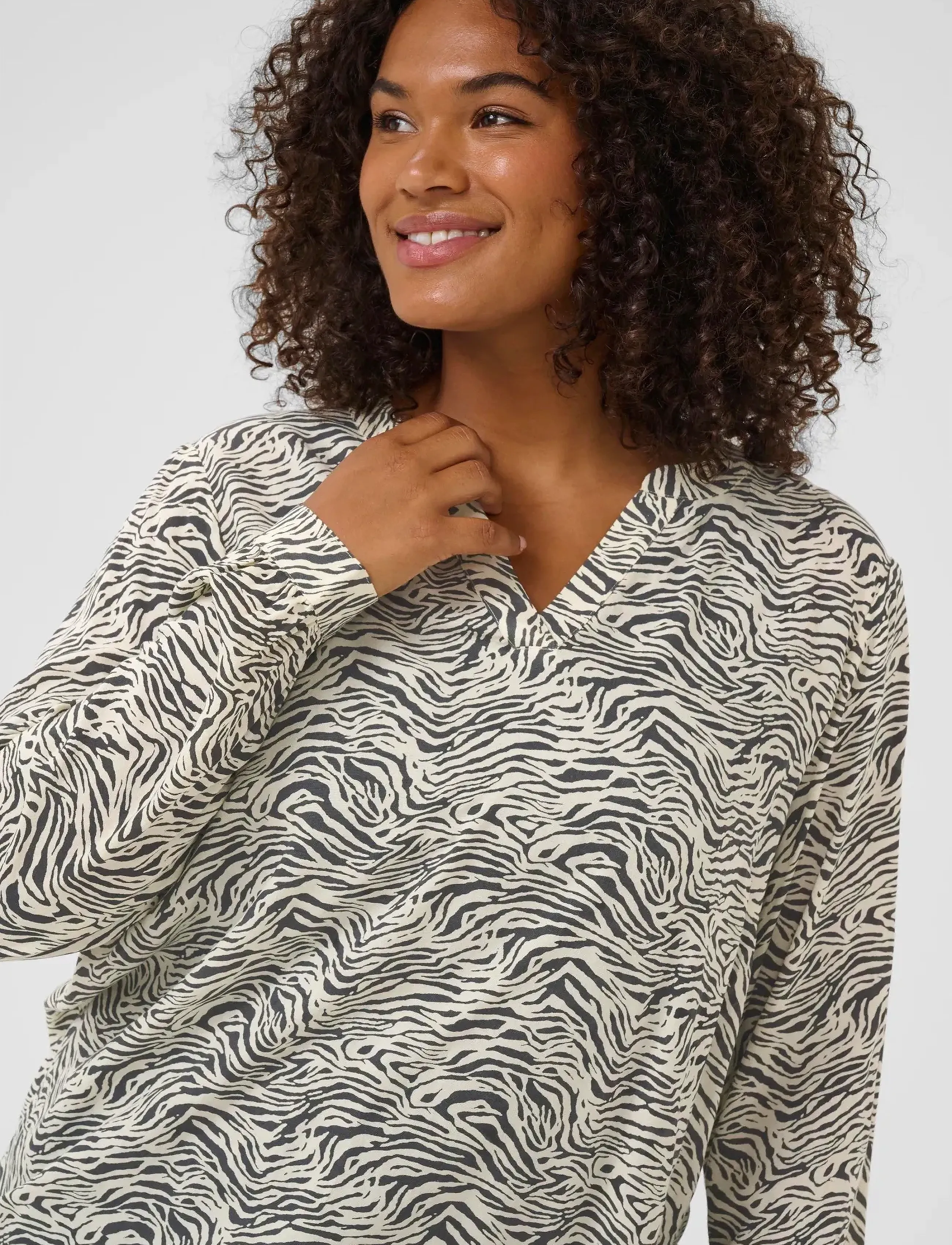 Kaffe Curve - KCdiana Blouse - pitkähihaiset kauluspaidat - black oyster/turtledove animal - 5