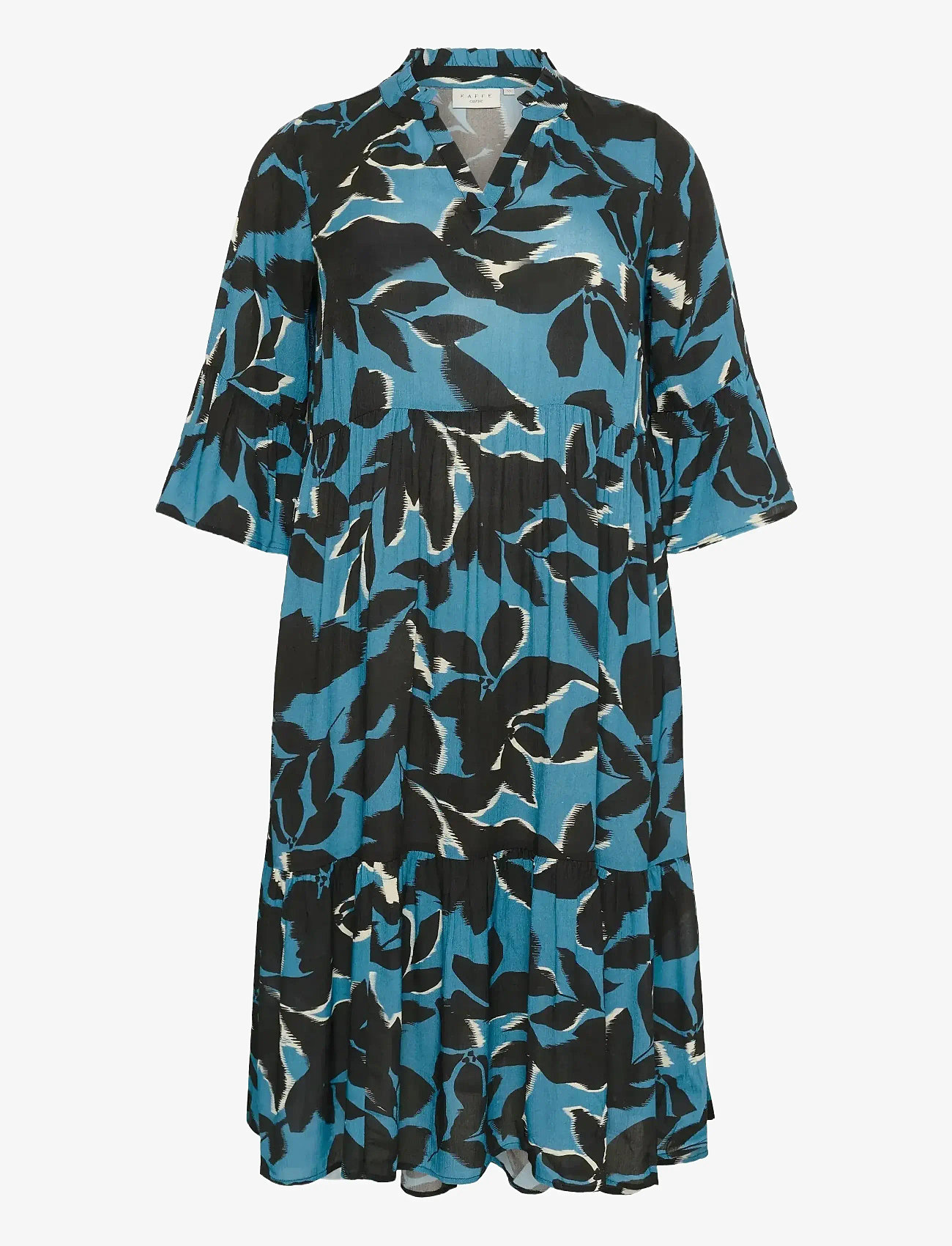 Kaffe Curve - KCkerry Ami Dress - sommerkjoler - windward blue/black flower - 1