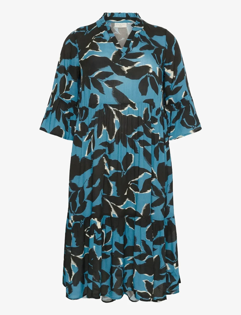 Kaffe Curve - KCkerry Ami Dress - sommerkleider - windward blue/black flower - 1