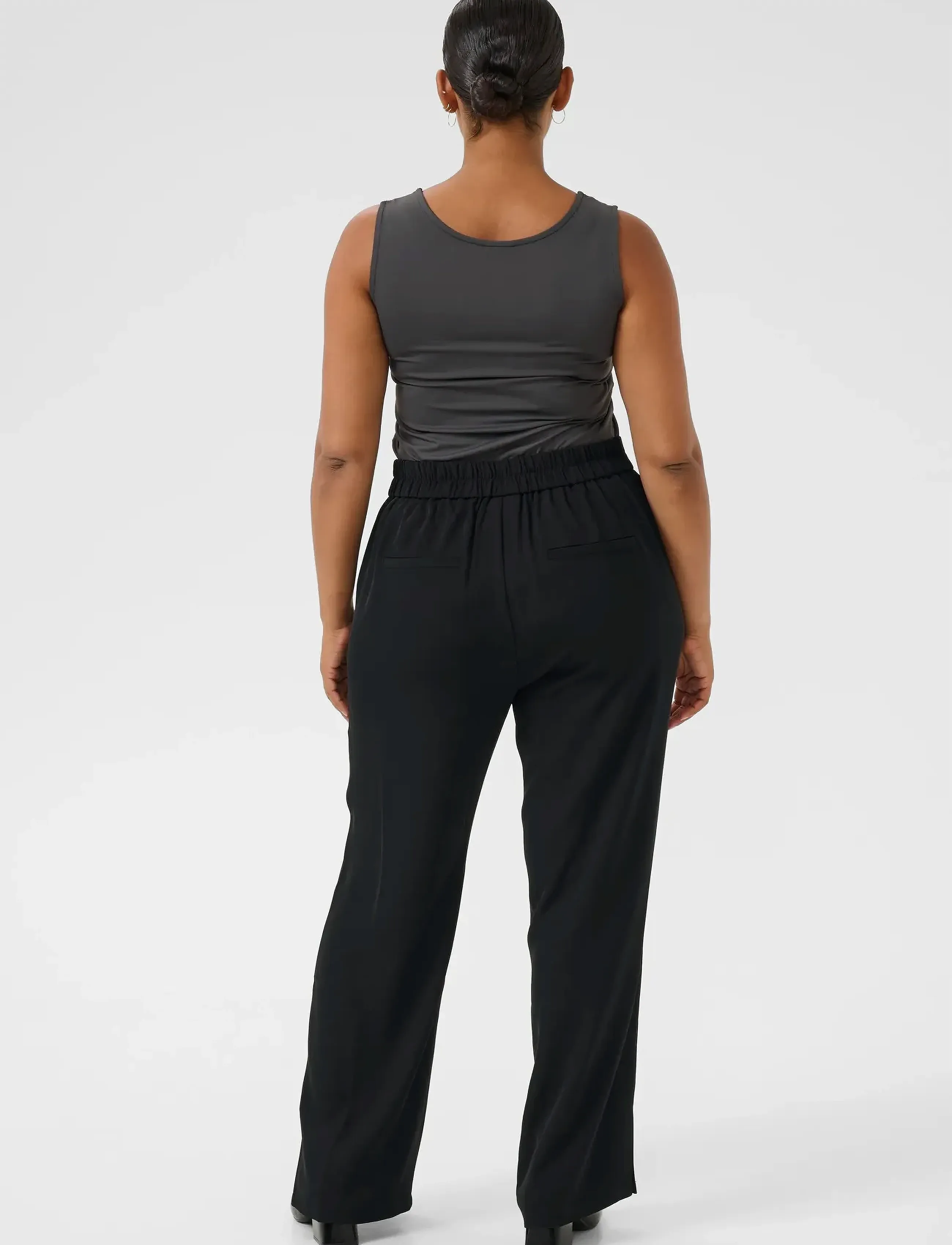 Kaffe Curve - KCsigne HW Wide Pants - habitbukser - black deep - 4