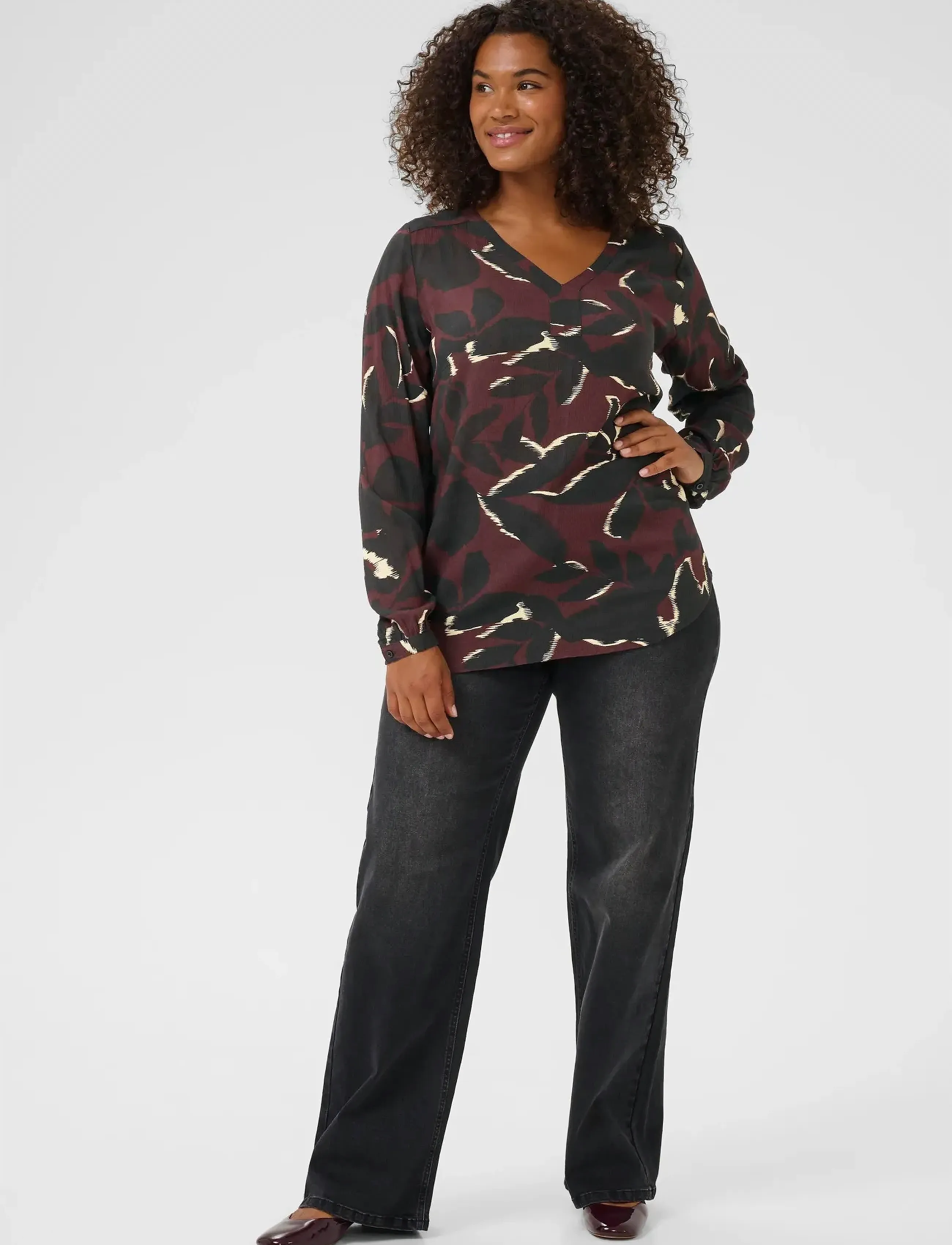 Kaffe Curve - KCami LS Blouse Printed - blūzes ar garām piedurknēm - windsor wine/black flower - 3