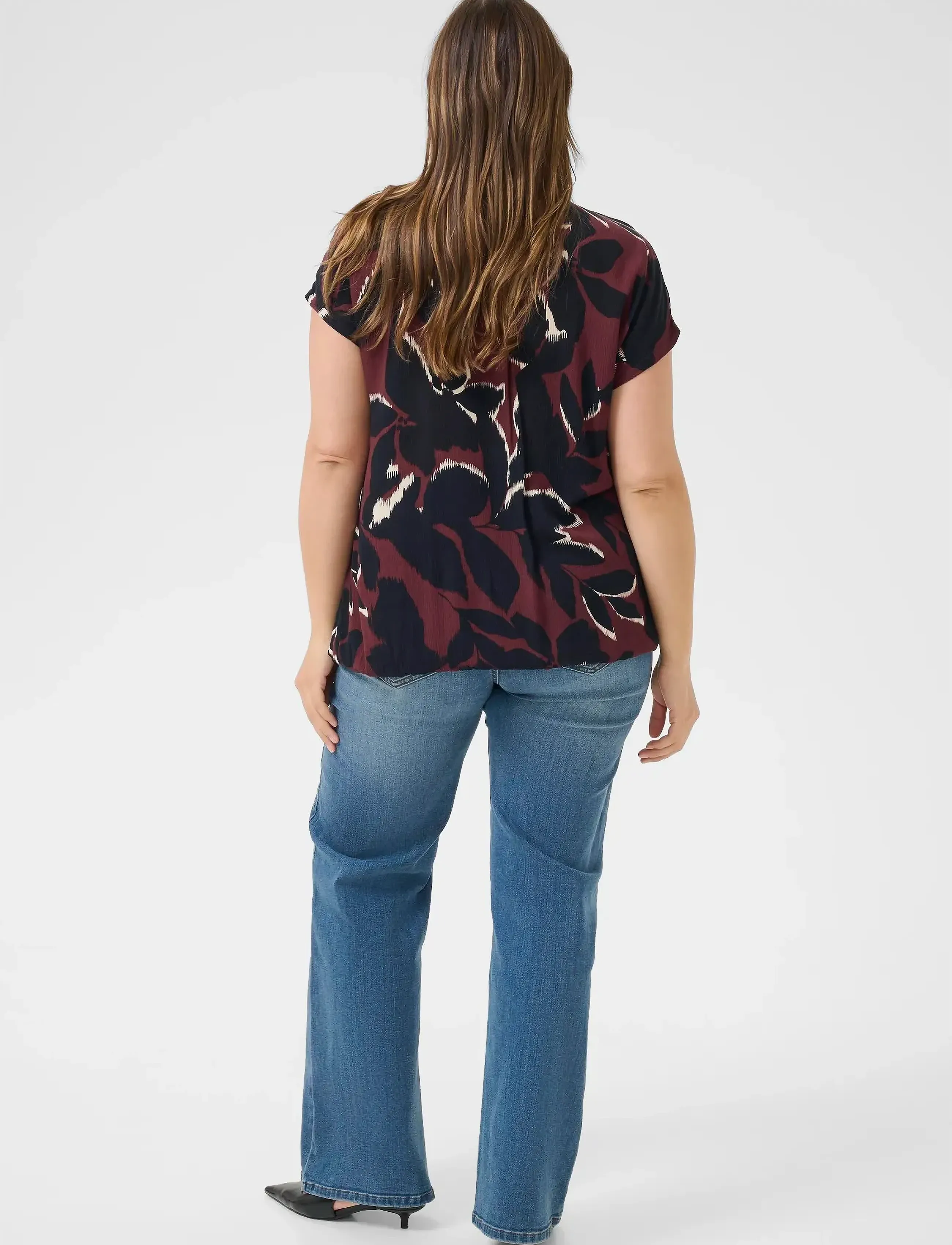 Kaffe Curve - KCami Stanley Printed - kortærmede bluser - windsor wine/black flower - 4