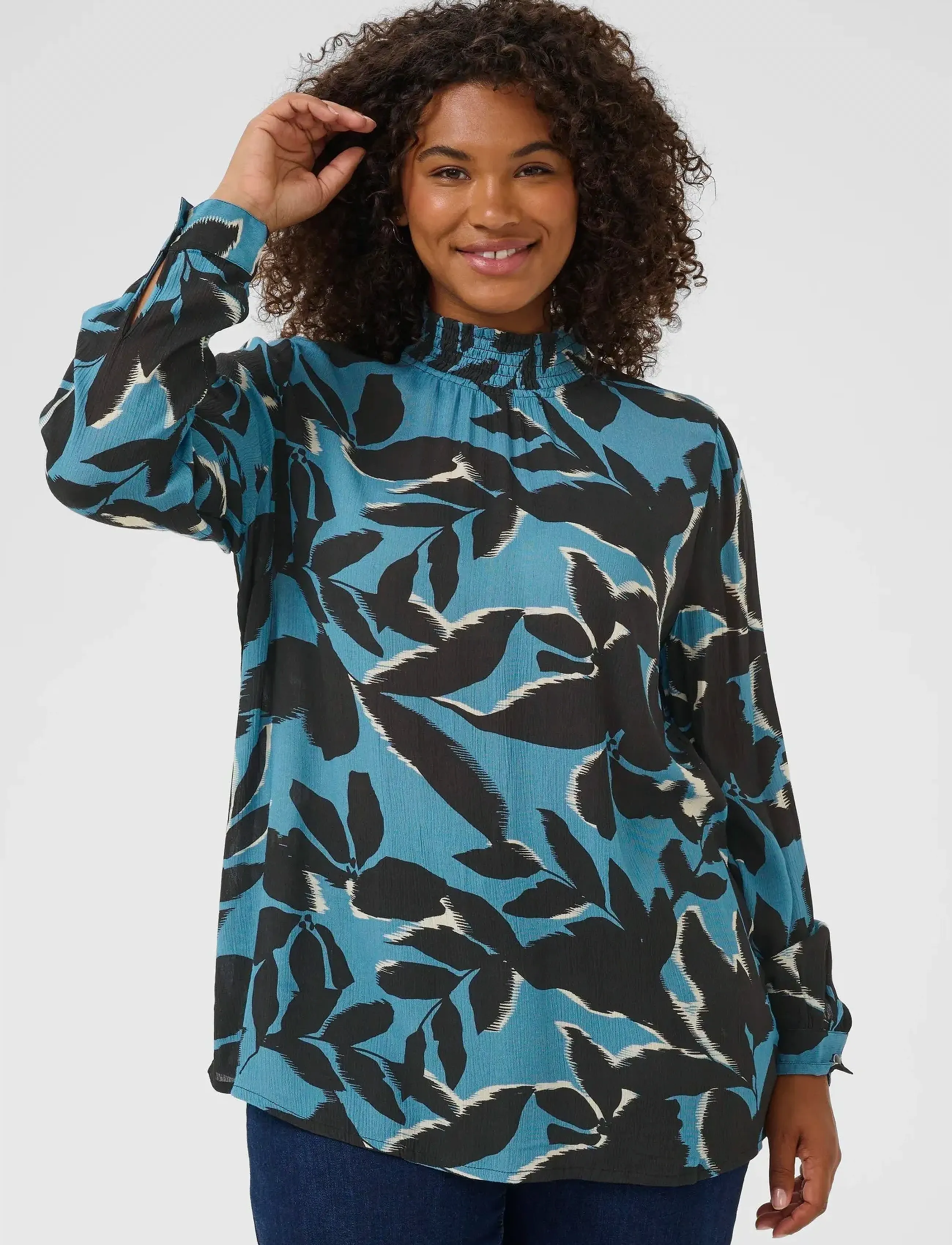 Kaffe Curve KCami LS Blouse Printed - Blusen - WINDWARD BLUE/BLACK FLOWER / blue