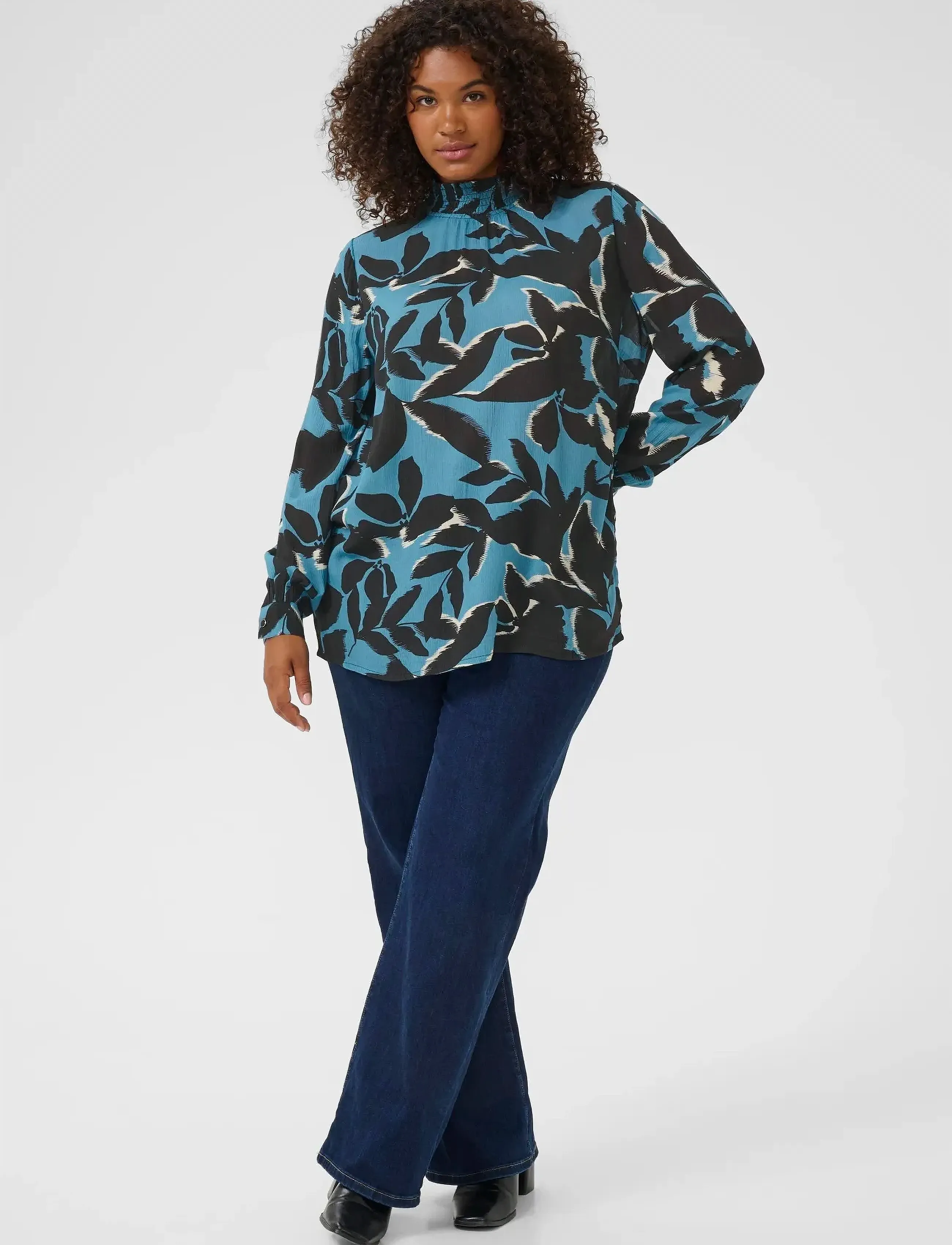 Kaffe Curve - KCami LS Blouse Printed - langærmede bluser - windward blue/black flower - 3