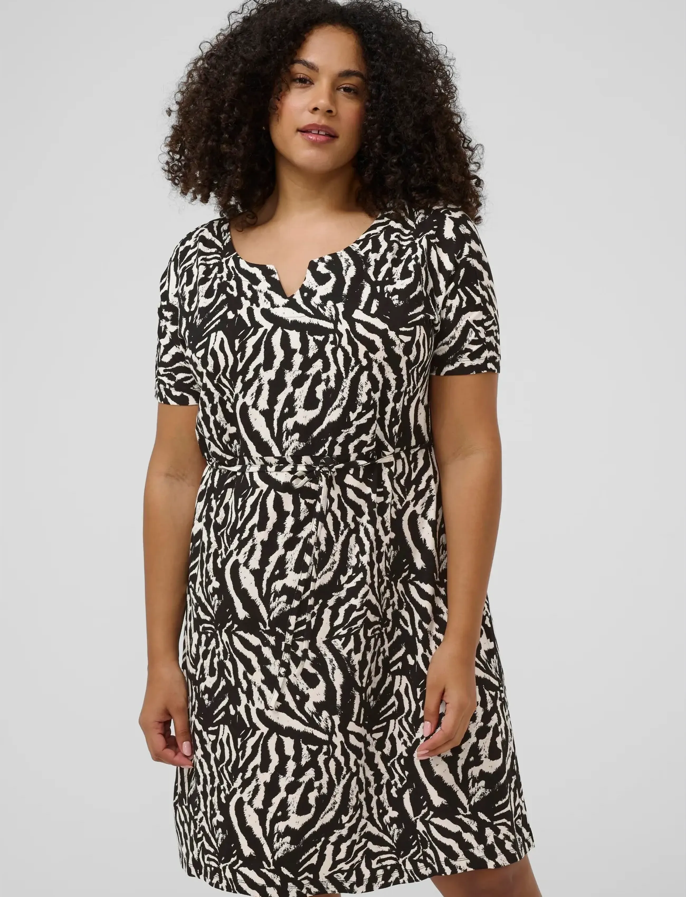 Kaffe Curve KCmella Jersey Dress - Kampagne - BLACK DEEP/CHALK S ANIMAL / black