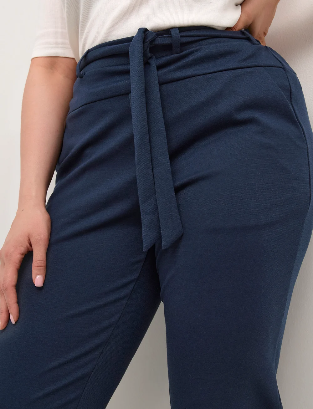 Kaffe Curve - KCjenna Belt Pant - slim fit bukser - midnight marine - 5
