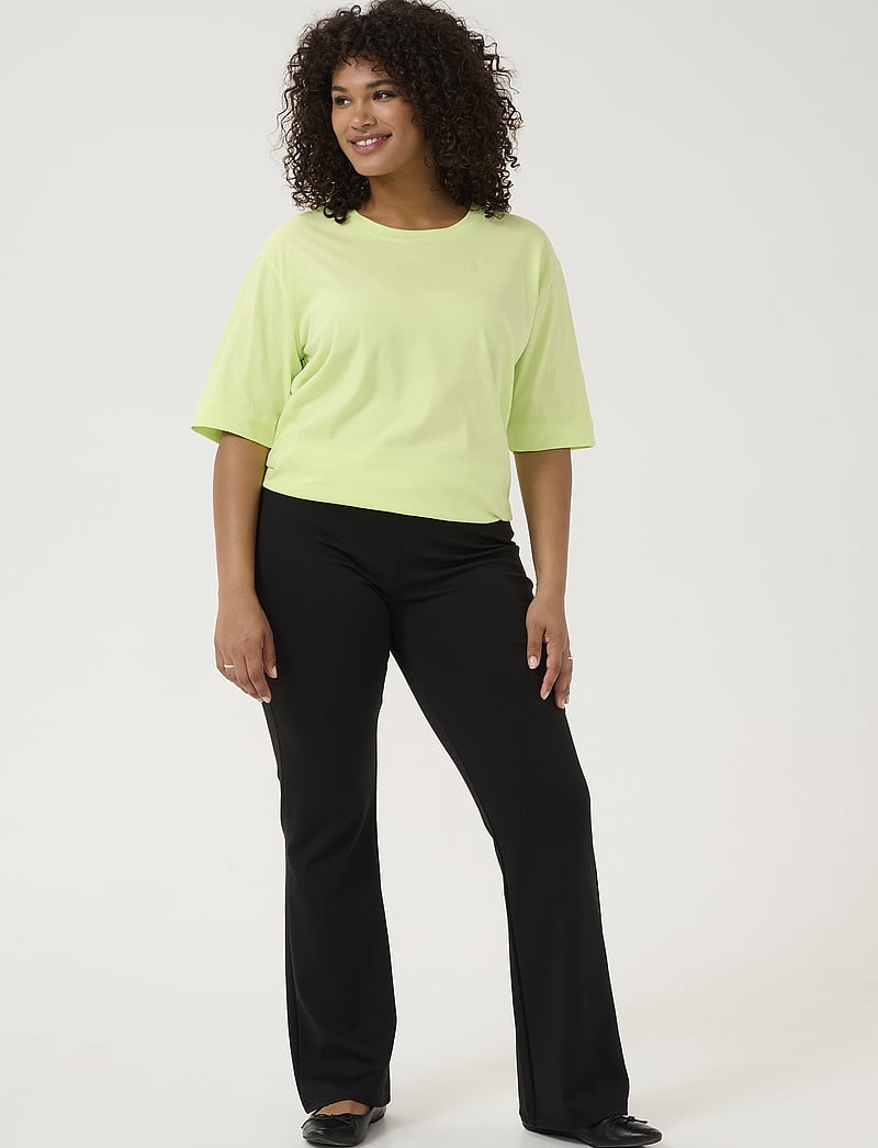 Kaffe Curve - KCjenna Flared Leggings - alt laiad püksid - black deep - 3