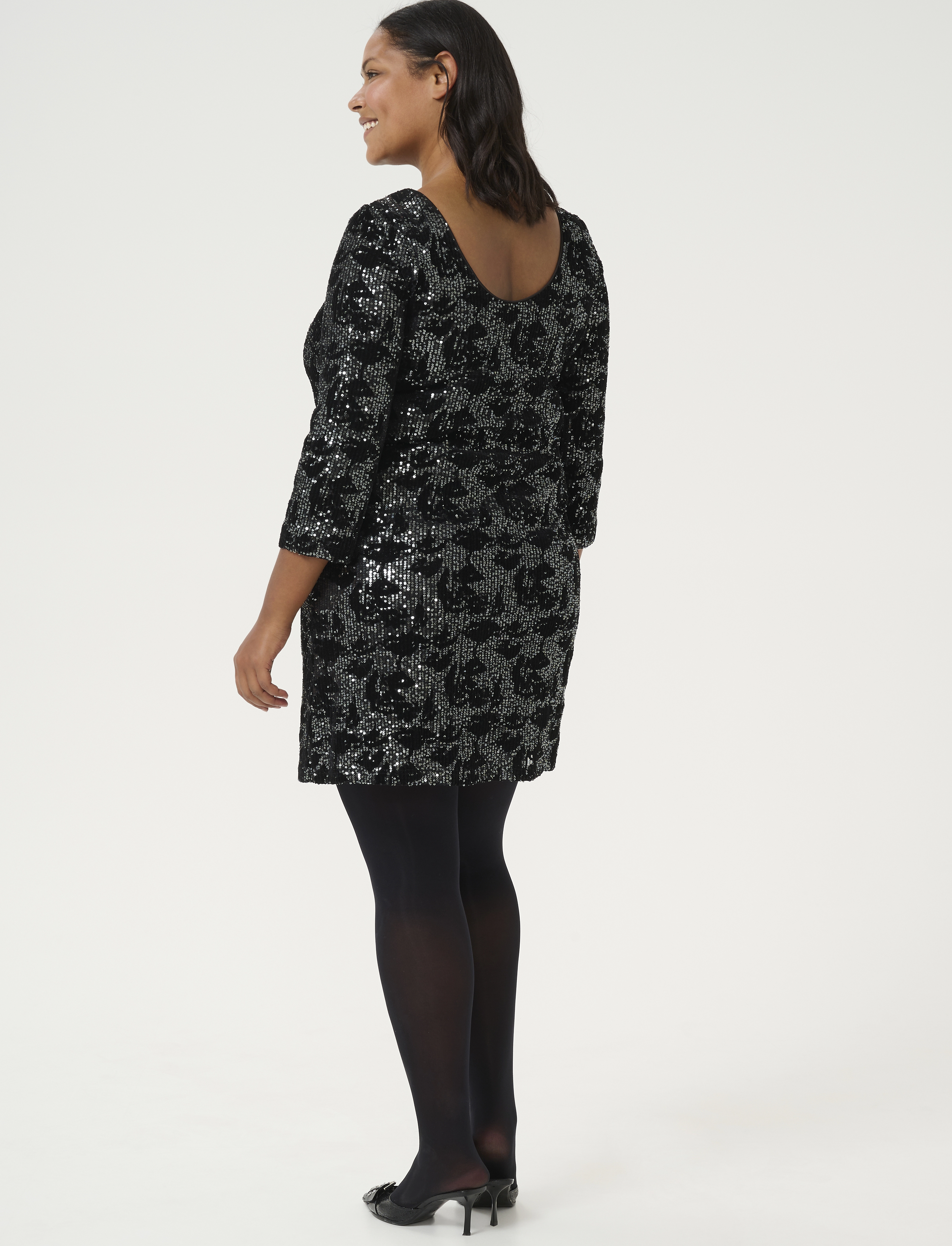 Kaffe Curve - KCBrit Sequin Dress - sukienka koktajlowa - black/dark silver sequin - 4