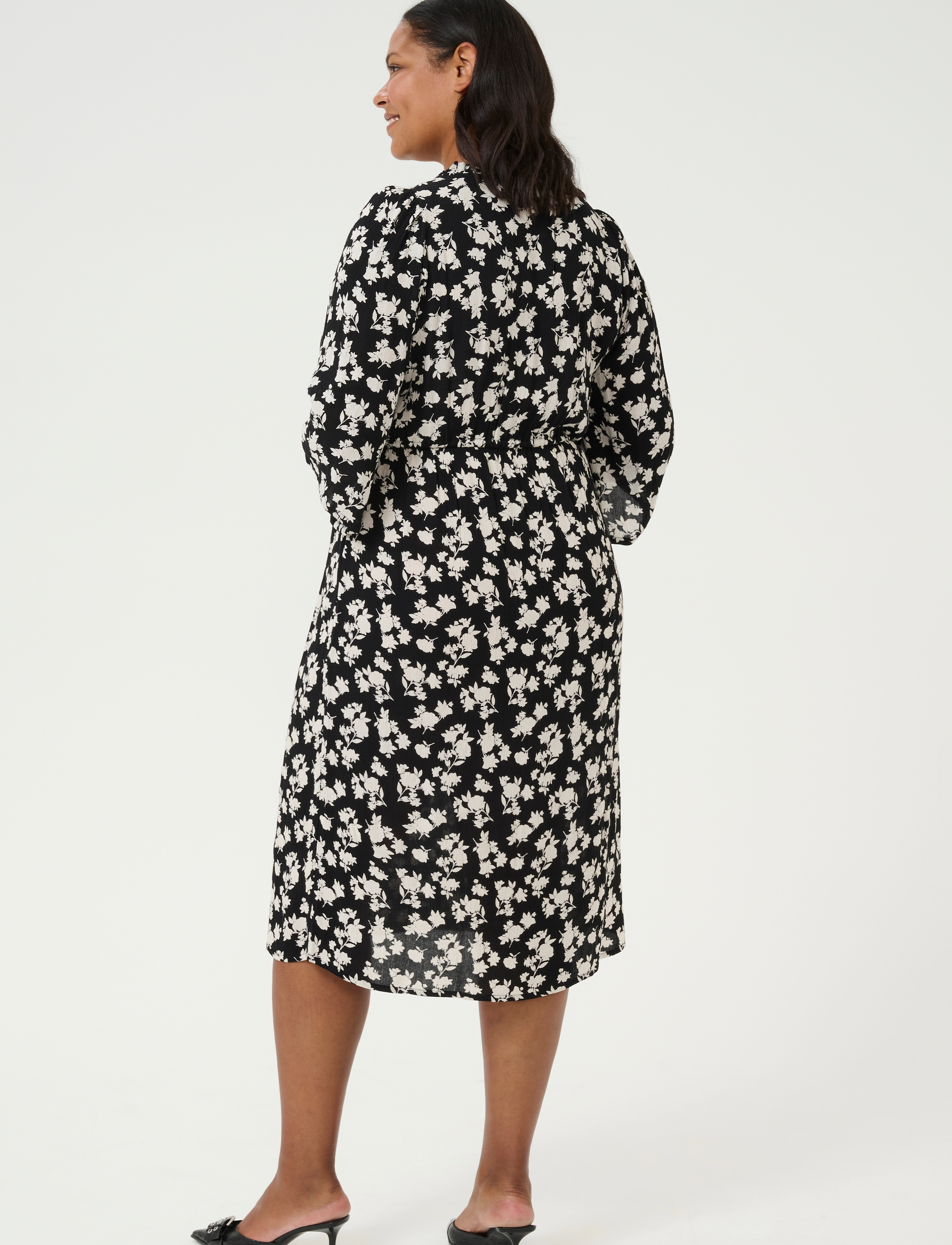 Kaffe Curve - KCjuna Ami Dress - black/turtledove flower print - 3