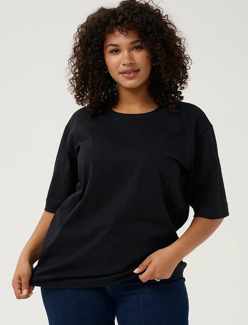 Kaffe Curve - KCmina T-Shirt - t-shirts - black deep - 0