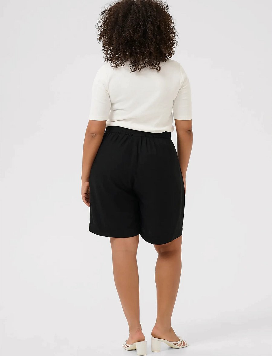 Kaffe Curve - KCmille Shorts - linased lühikesed püksid - black deep - 4