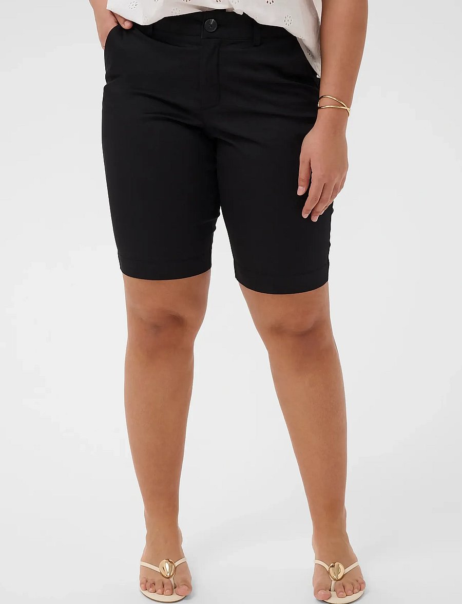 Kaffe Curve - KCleana City Shorts - bermudashorts - black deep - 0