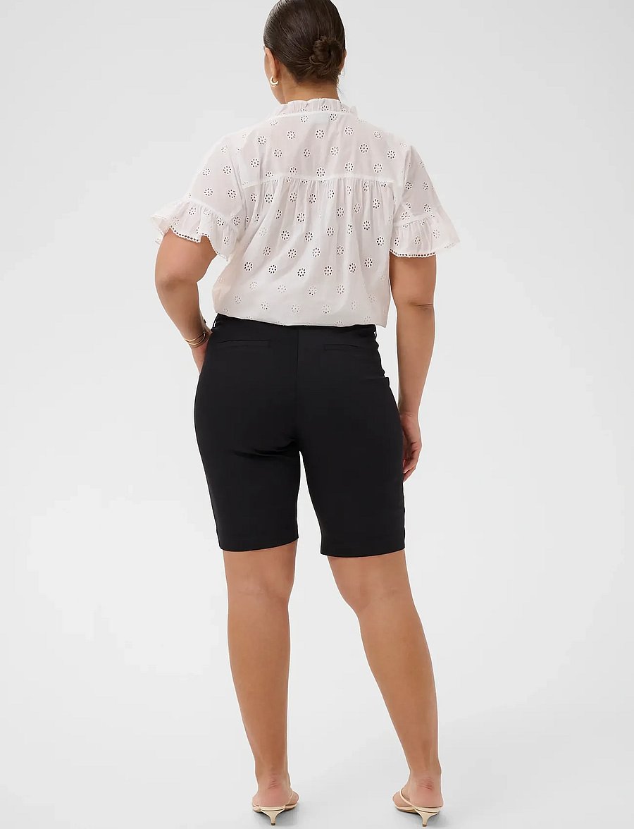 Kaffe Curve - KCleana City Shorts - bermudashorts - black deep - 4