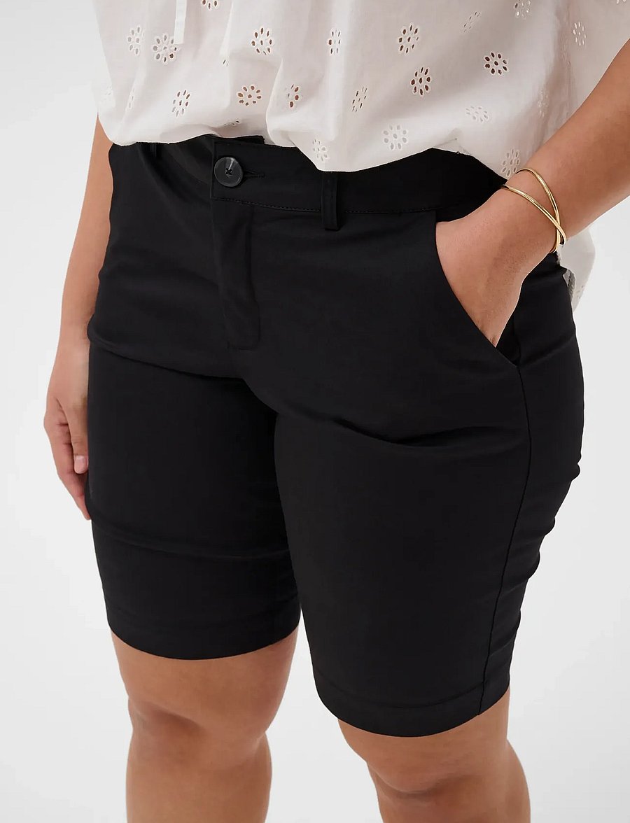 Kaffe Curve - KCleana City Shorts - bermudashorts - black deep - 5