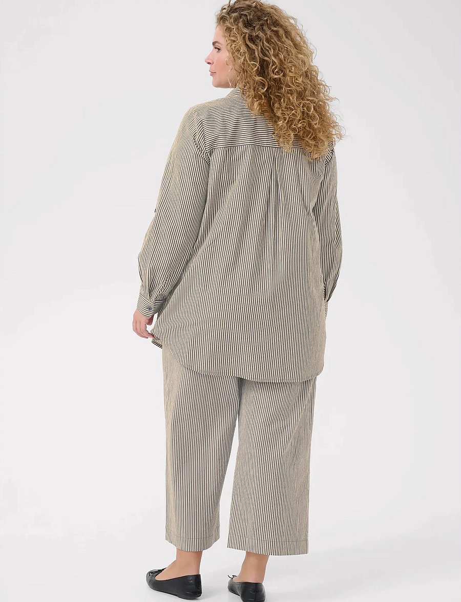 Kaffe Curve - KCnana Striped Shirt Tunic - langærmede skjorter - midnight/white stripe - 4