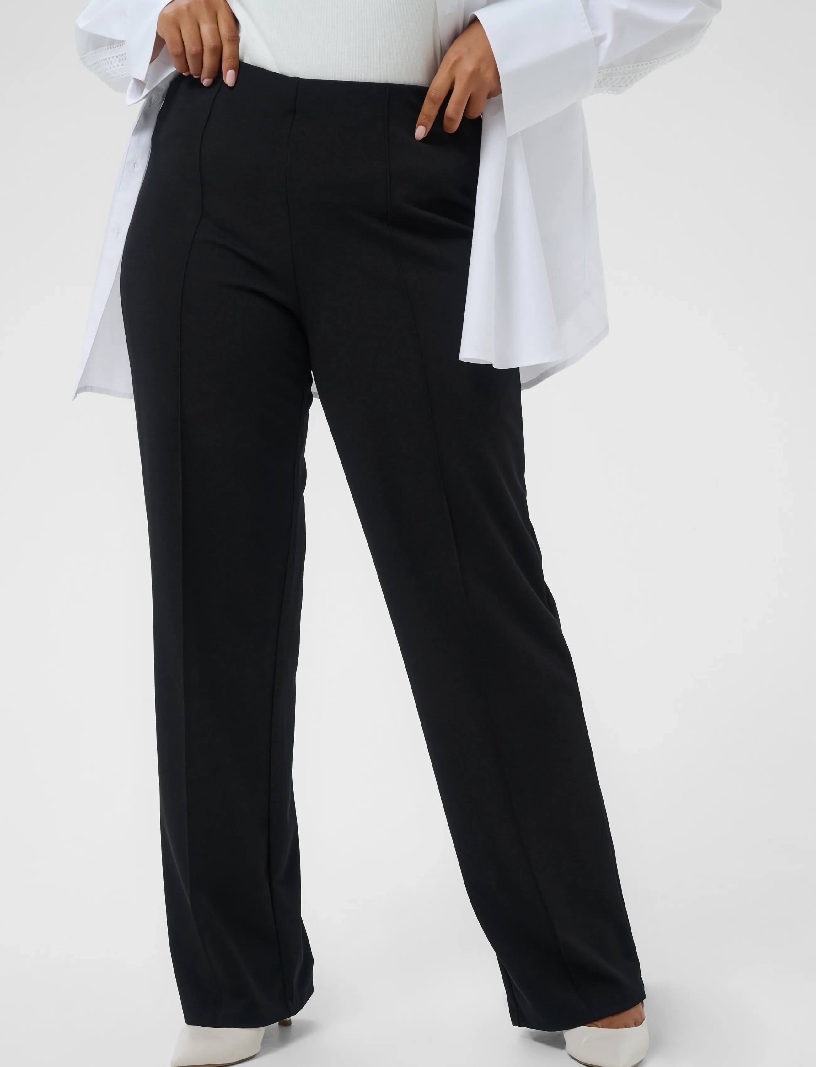 Kaffe Curve - KCathena Pants - capri bukser - black deep - 2