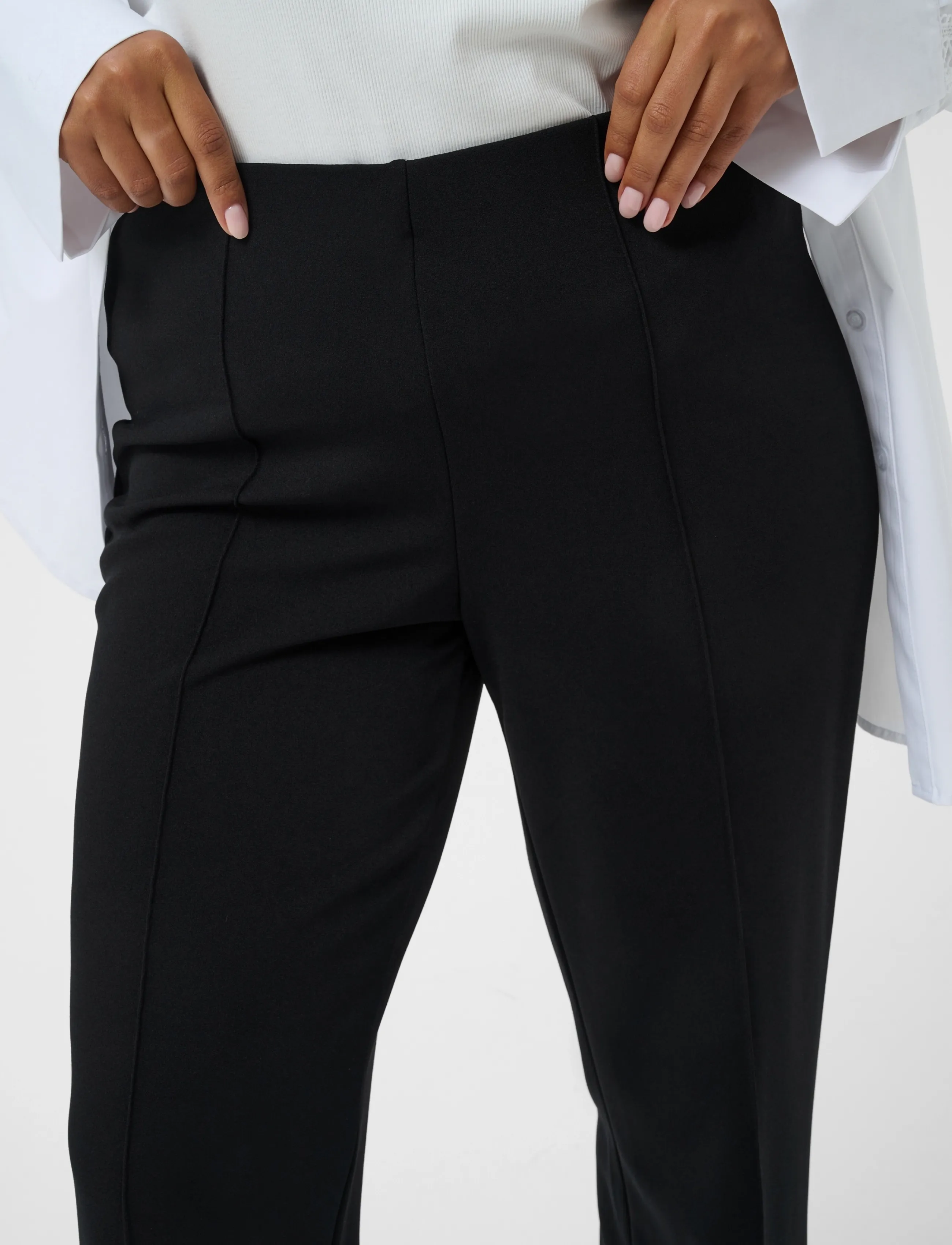 Kaffe Curve - KCathena Pants - capri bukser - black deep - 5