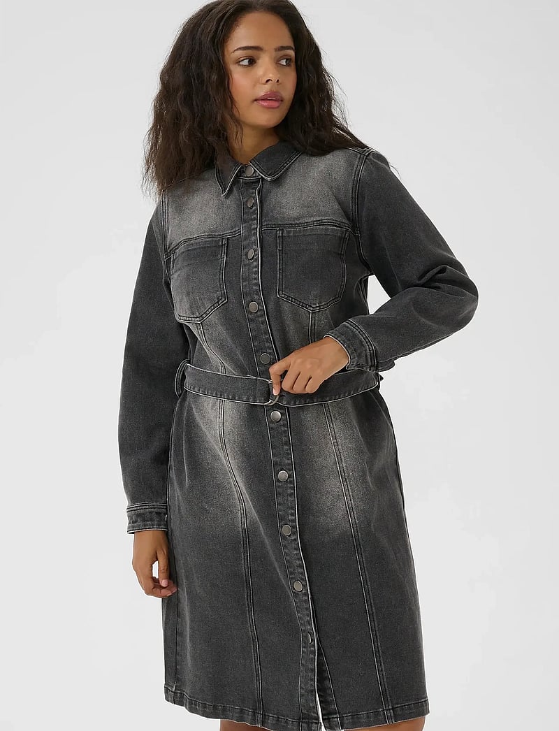 Kaffe Curve Kcally Denim Dress (KCE10583605) - Midi dresses - Boozt.com Kaffe Curve Kcally Denim Dress (KCE10583605) - Midi dresses - Boozt.com