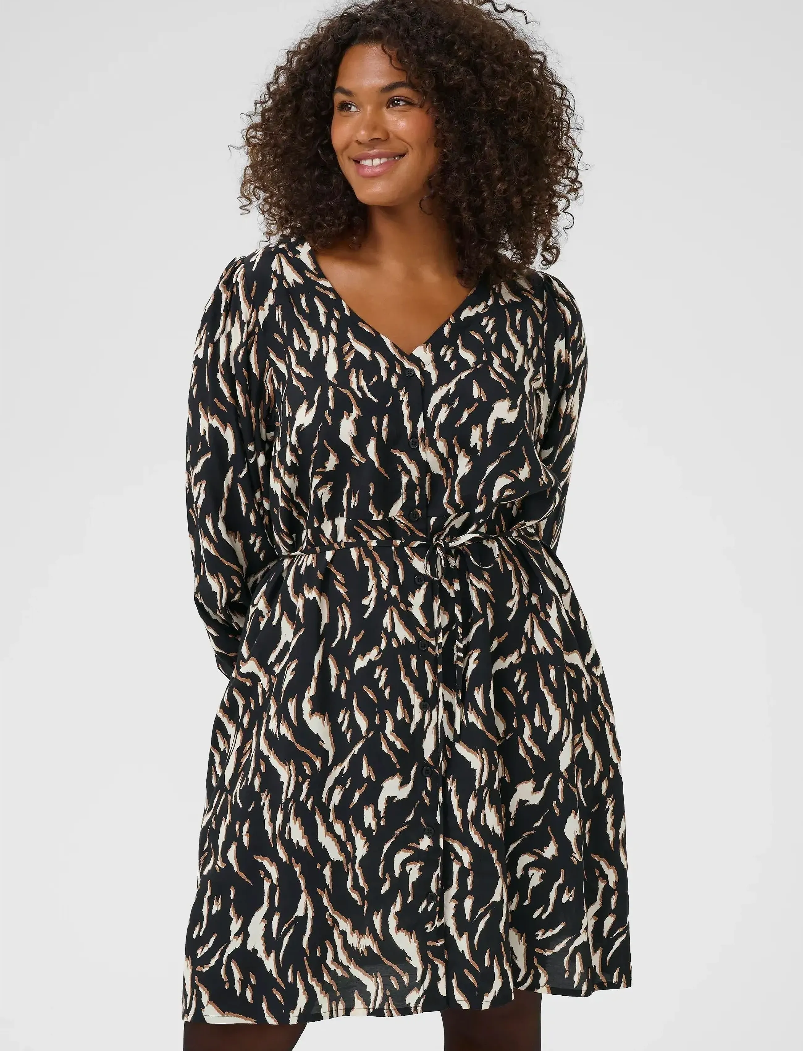 Kaffe Curve KCmilina Dress - Kampagne - BLACK/BROWN GRAPHIC ANIMAL / black