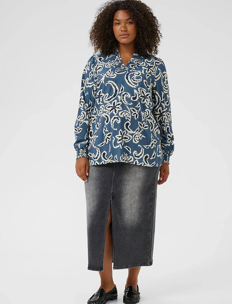 Kaffe Curve - KCmahlia Blouse - langärmlige blusen - bering sea/white paisley - 3