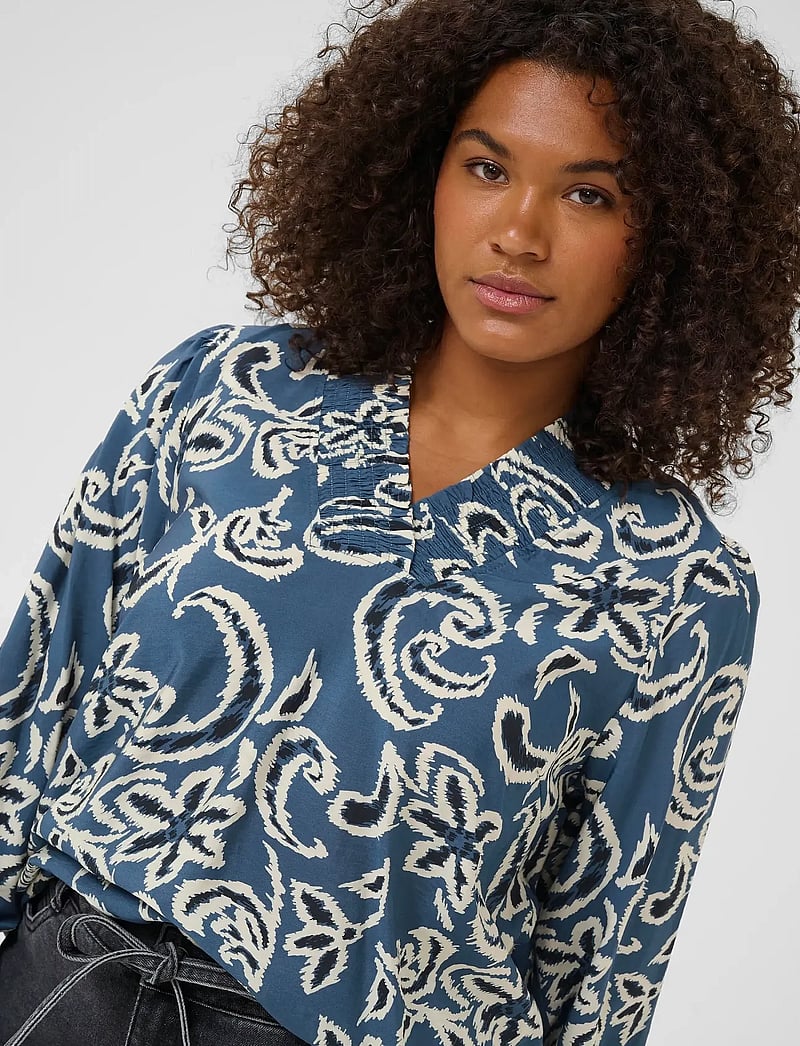 Kaffe Curve - KCmahlia Blouse - langärmlige blusen - bering sea/white paisley - 5