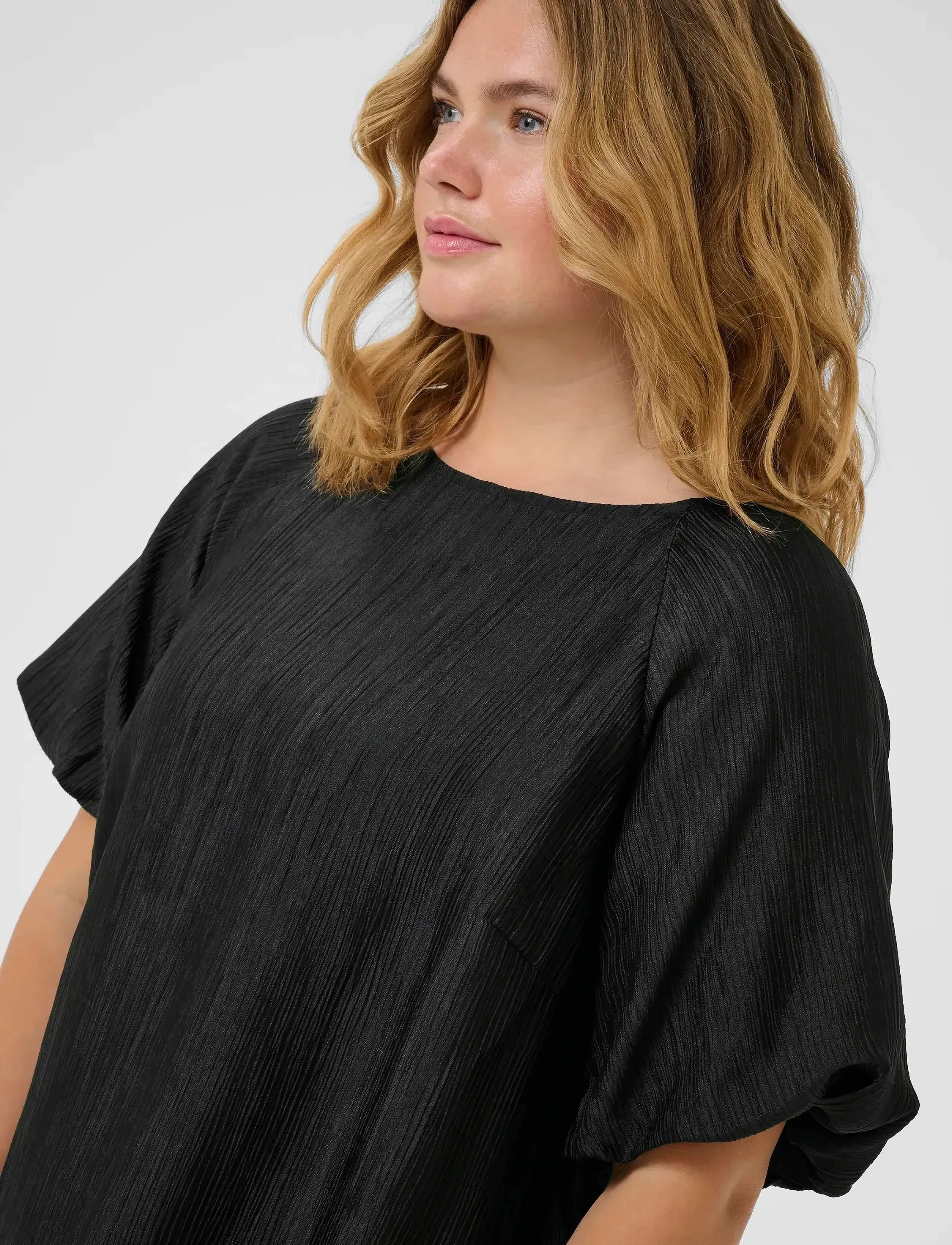 Kaffe Curve - KCgirla Blouse - kortærmede bluser - black deep - 4