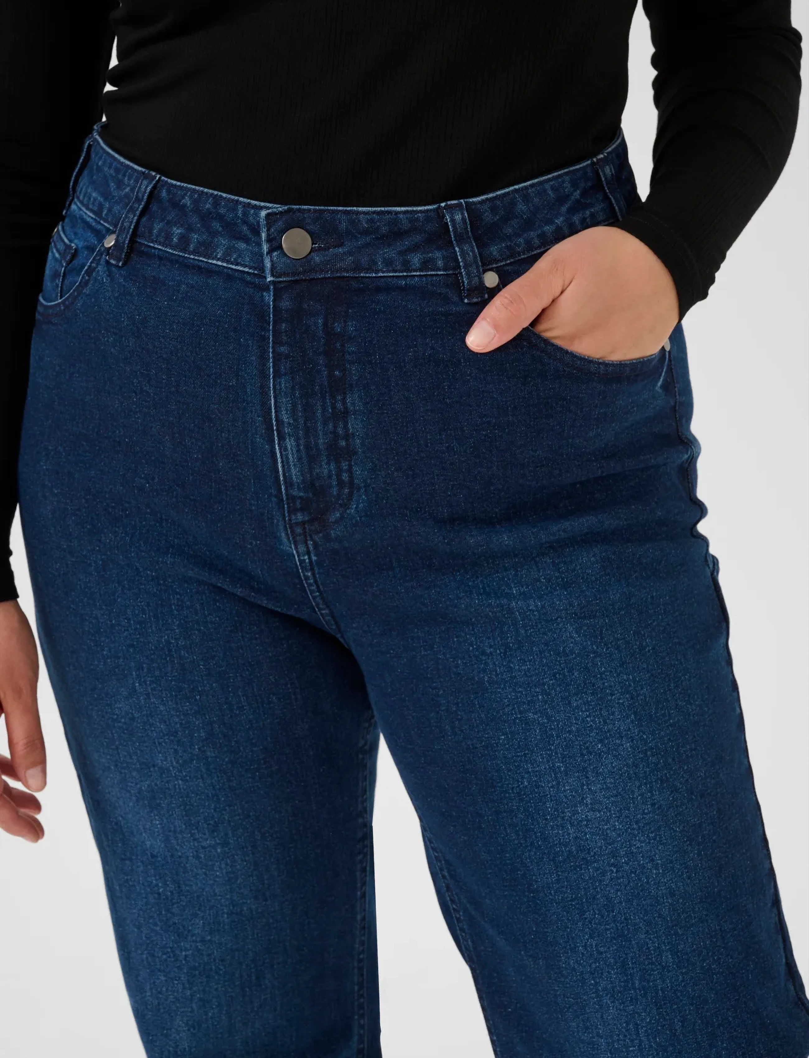 Kaffe Curve - KCflora Flared Full Lenght Jeans - utsvängda jeans - dark blue denim - 5