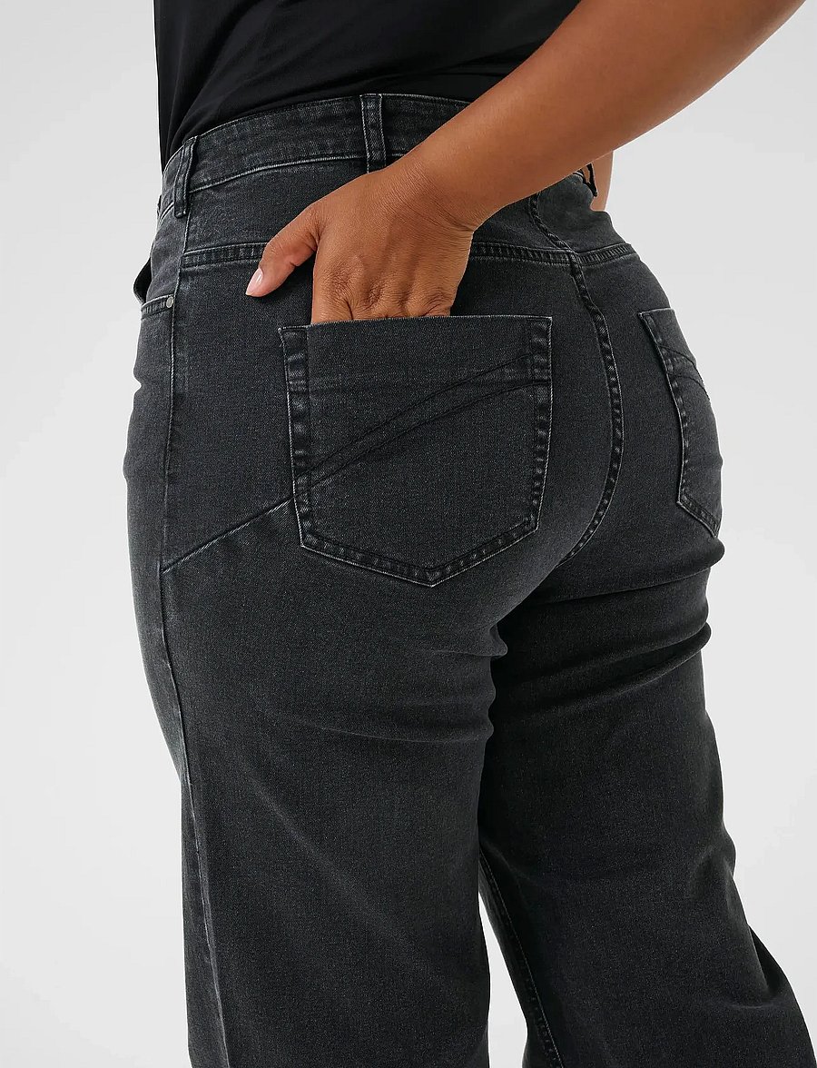 Kaffe Curve - KCflora Flared Full Lenght Jeans - flared jeans - dark grey wash - 5