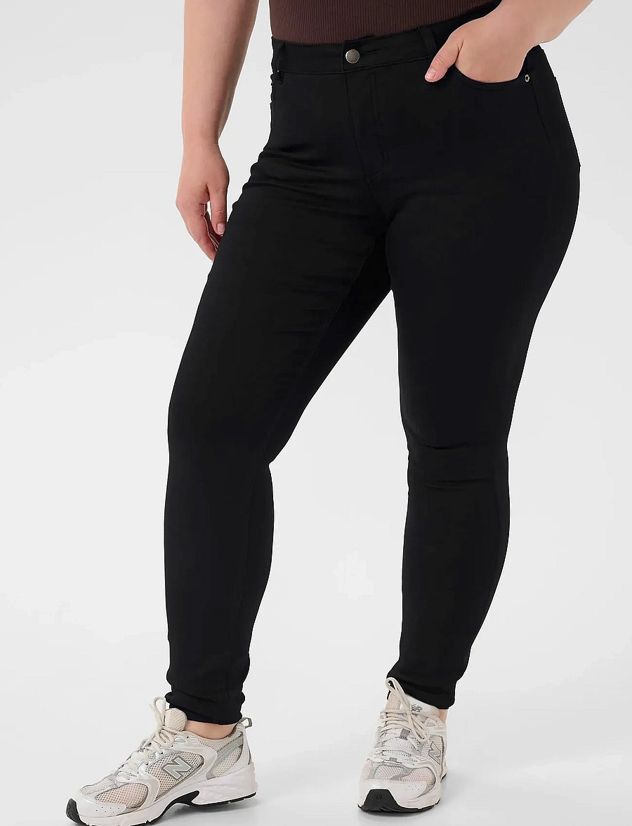 Kaffe Curve - KClena Slim Jeans - slim-fit-jeans - black deep - 0