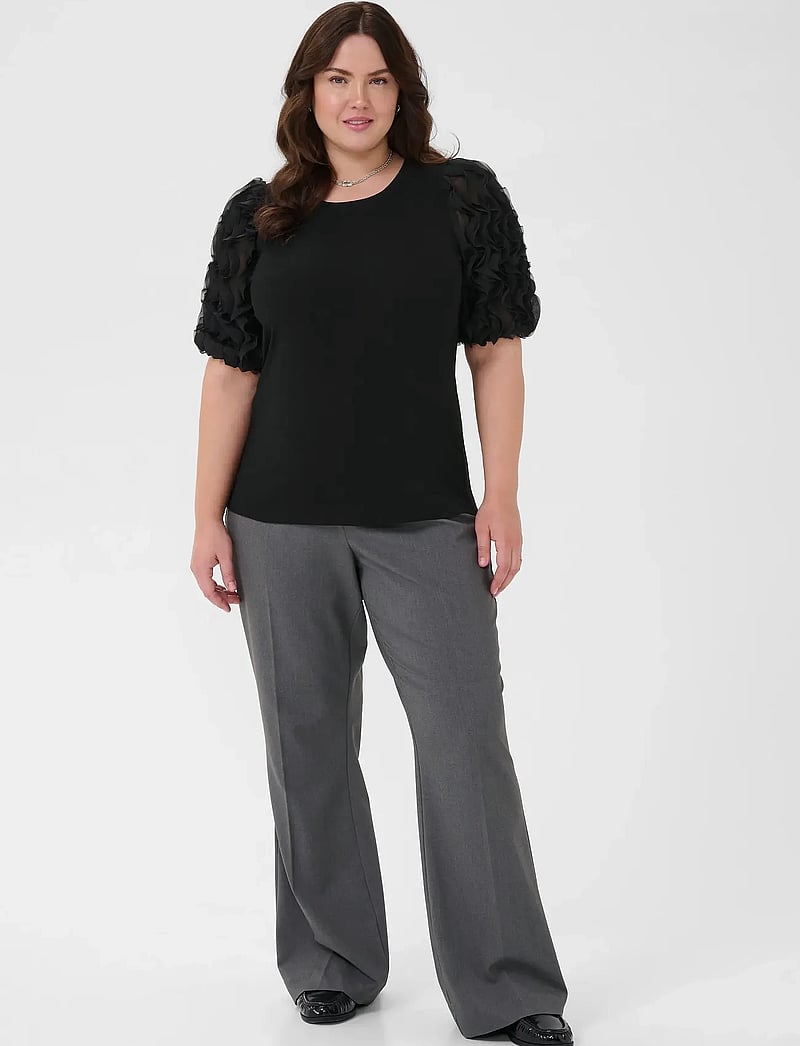 Kaffe Curve - KClucinda Frill T-Shirt - t-shirts - black deep - 3