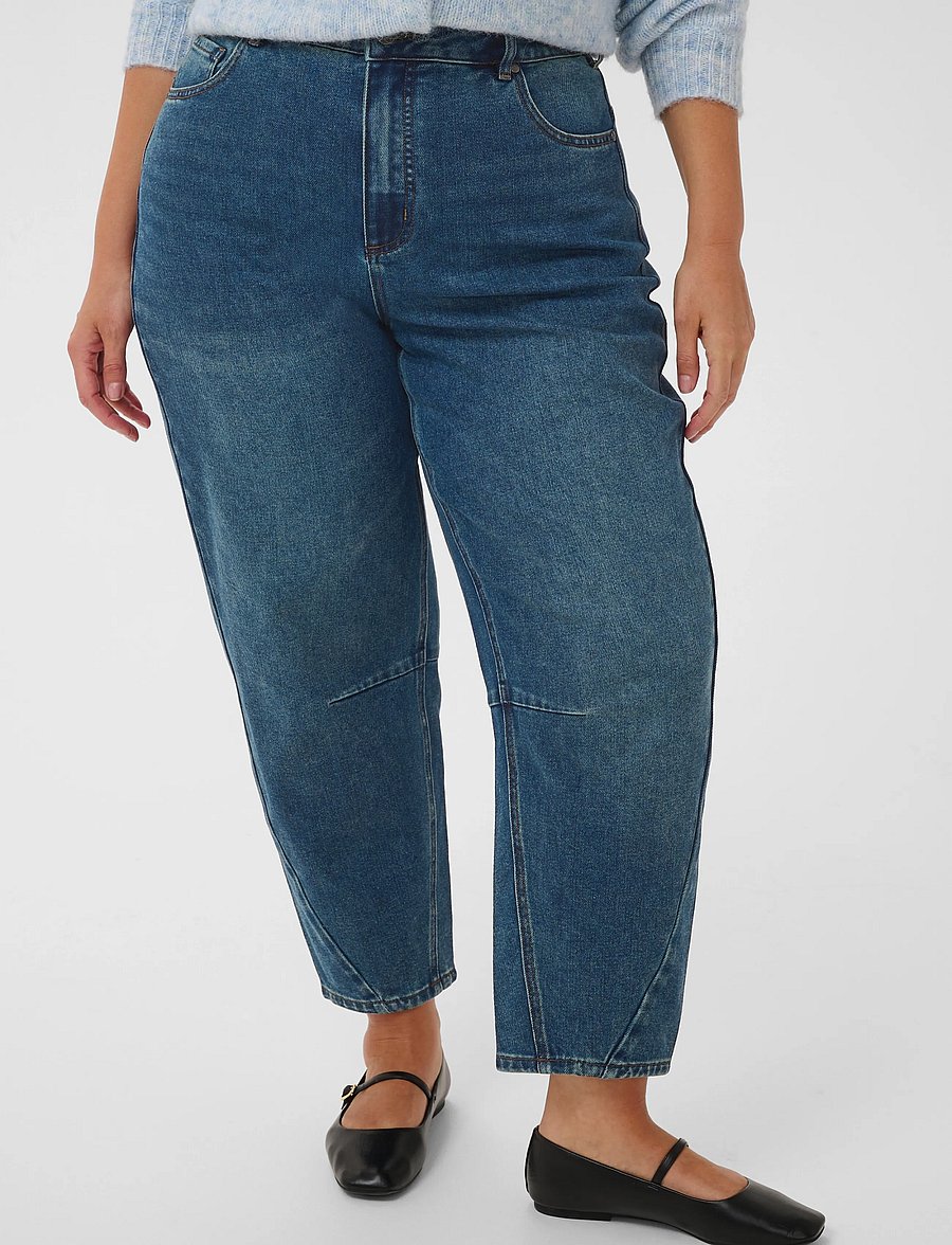 Kaffe Curve - KCninna Cropped Barrel Jeans - barrel jeans - blue washed denim - 2