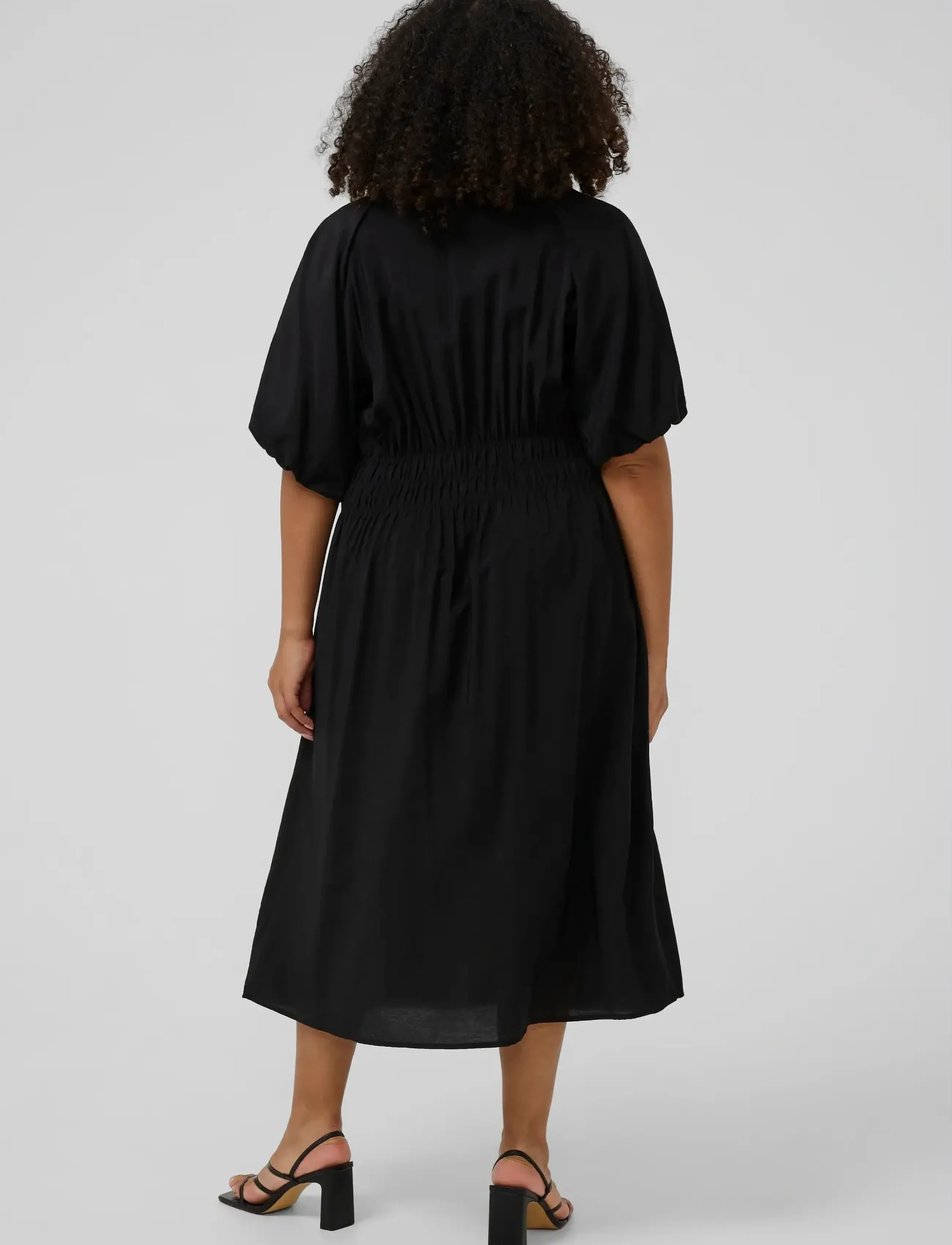 Kaffe Curve - KCneela Dress - midikleider - black deep - 3