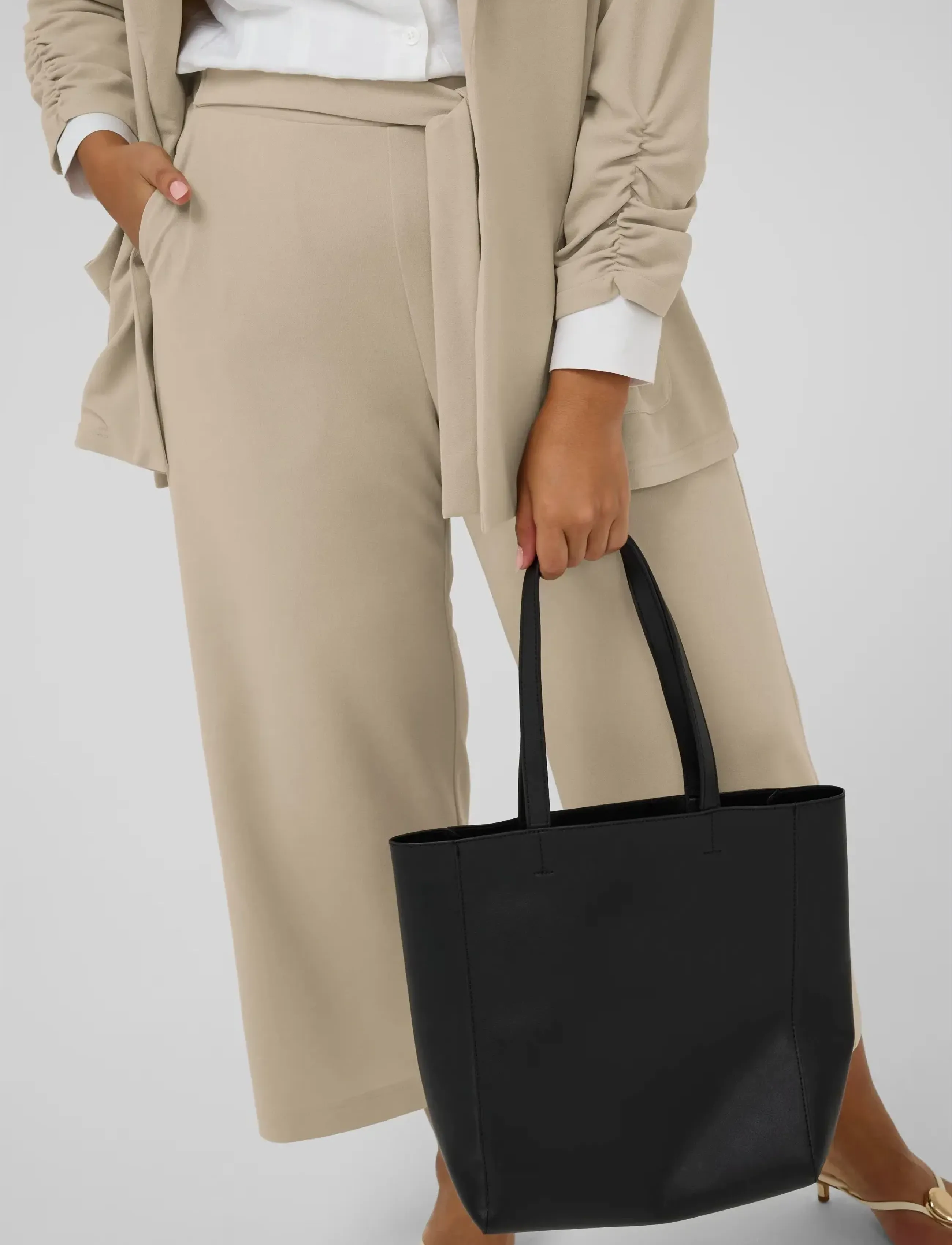 Kcpheolo Cropped Pants 3