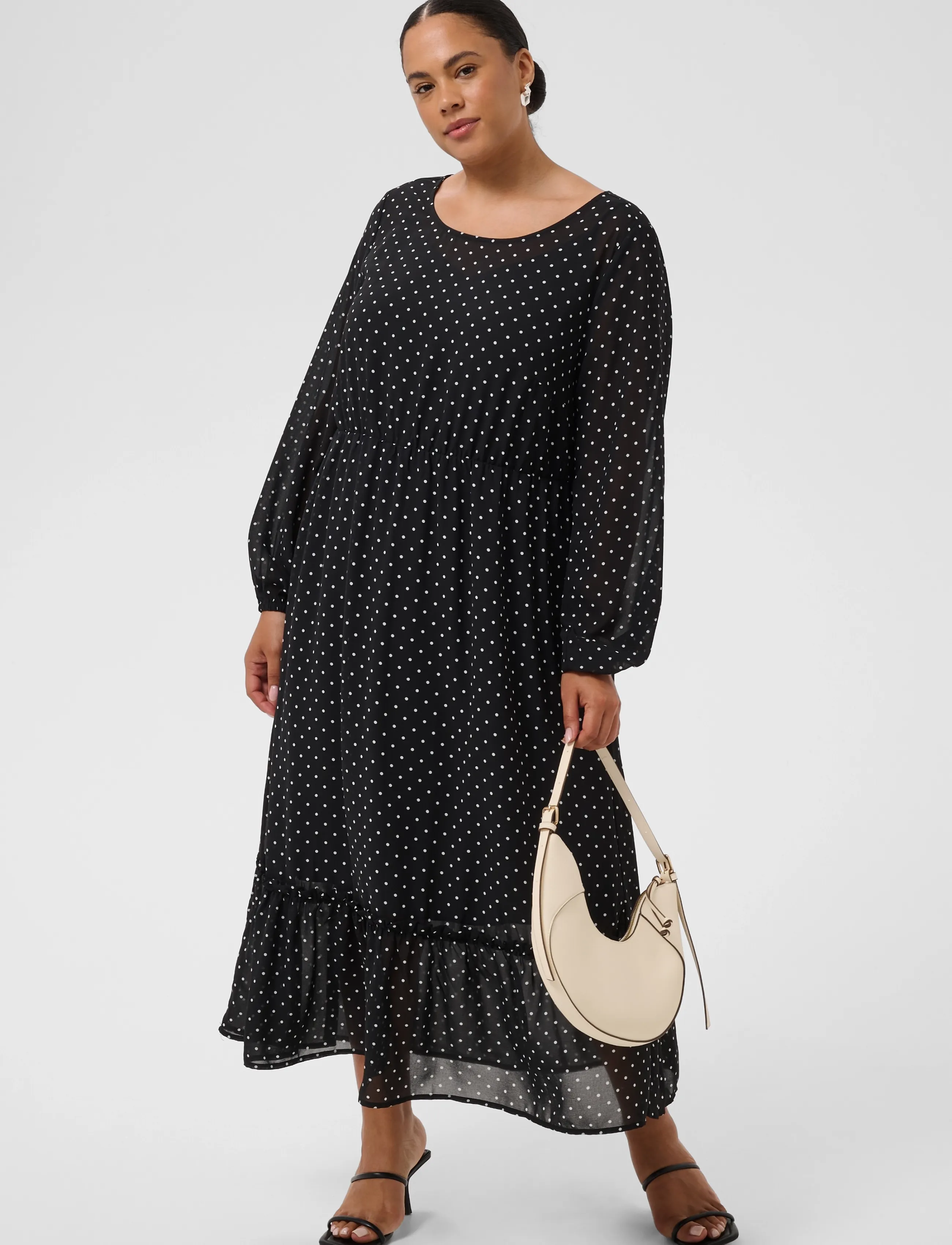 Kaffe Curve - KCminda Dress - midi kjoler - black w. white dot - 1